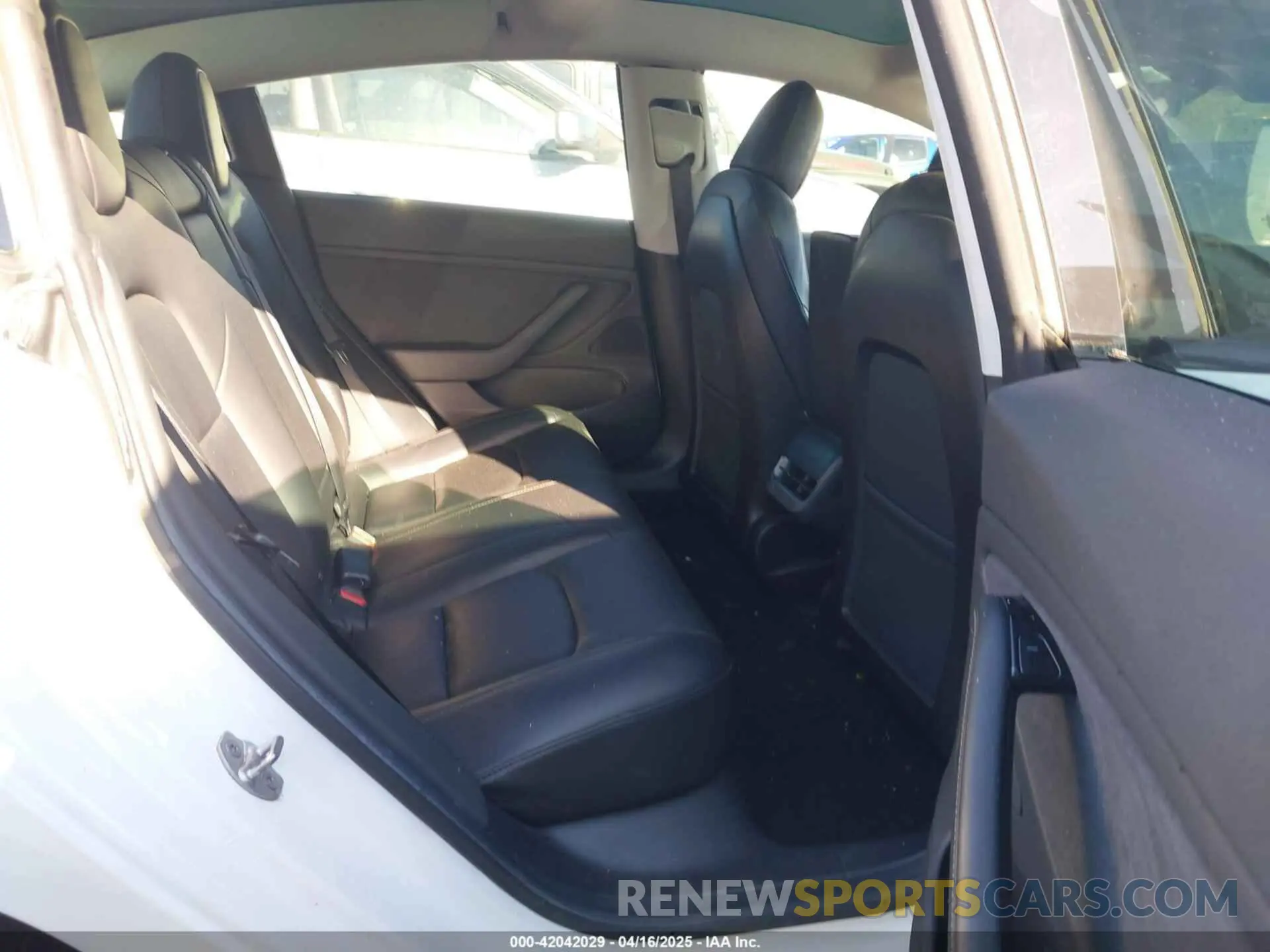 8 Photograph of a damaged car 5YJ3E1EAXKF412257 TESLA MODEL 3 2019