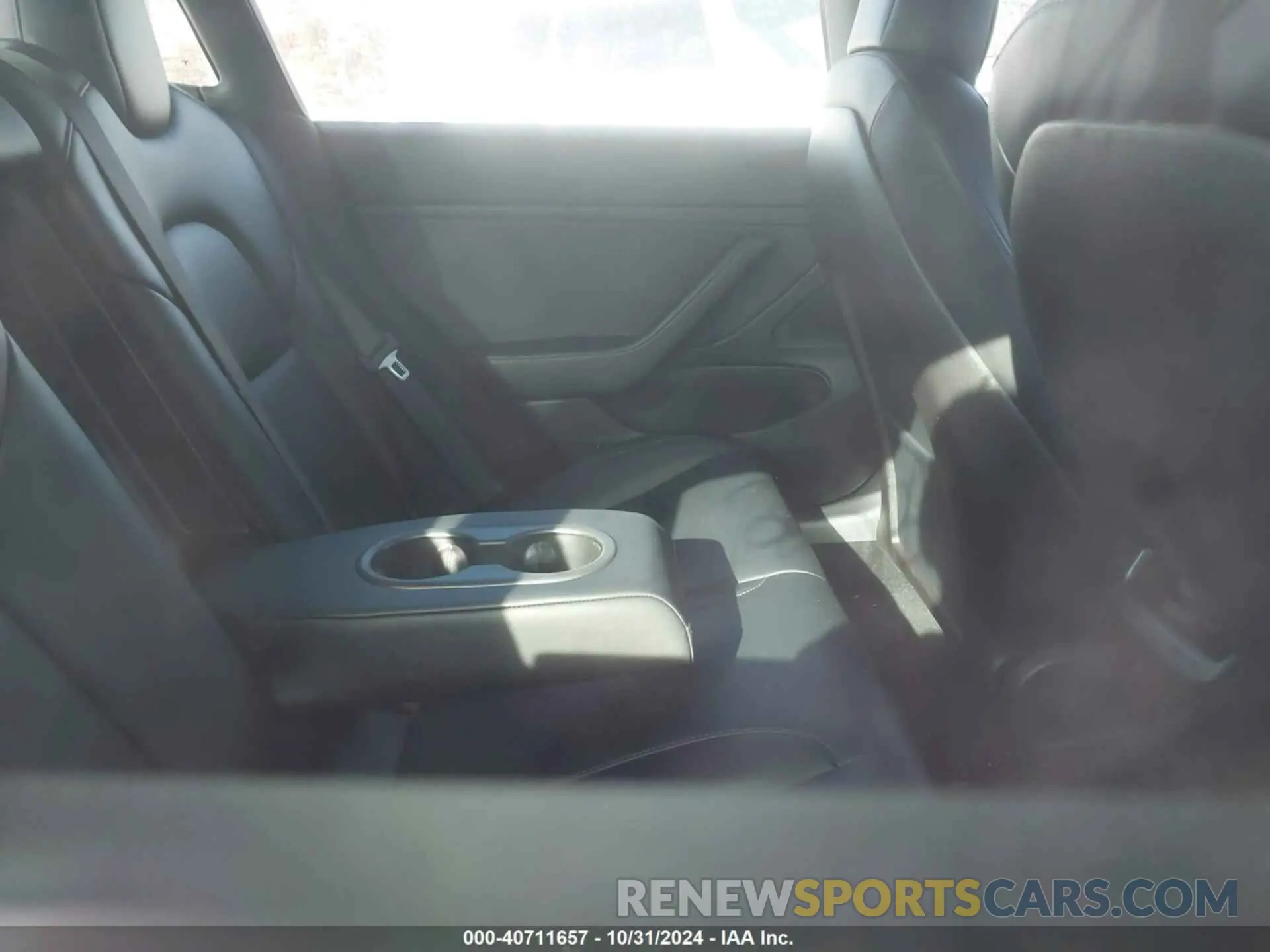 8 Photograph of a damaged car 5YJ3E1EB0KF437046 TESLA MODEL 3 2019