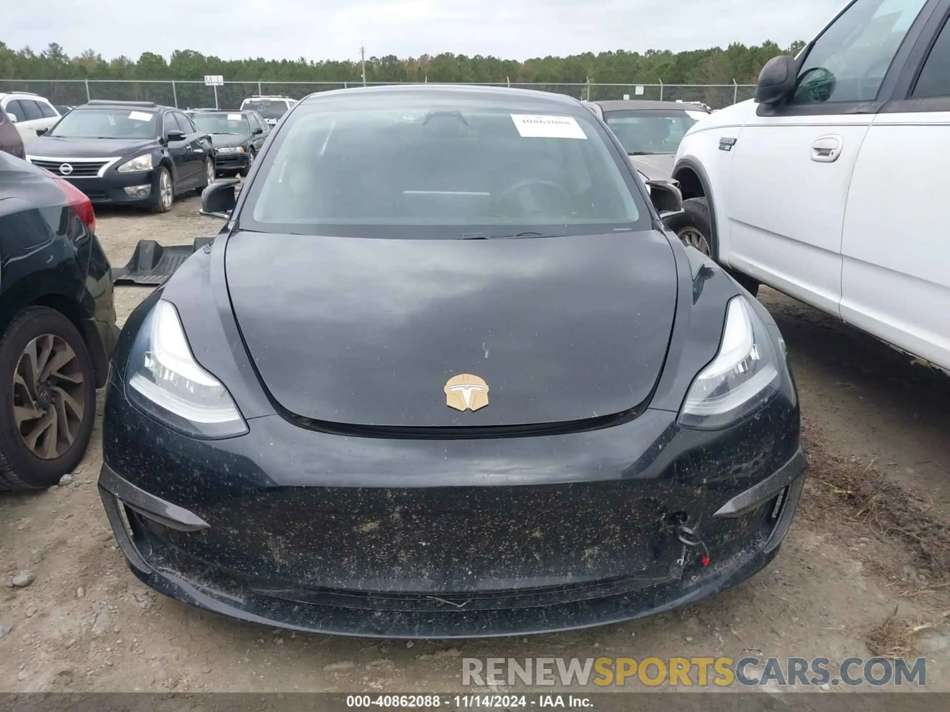 11 Photograph of a damaged car 5YJ3E1EB0KF441260 TESLA MODEL 3 2019