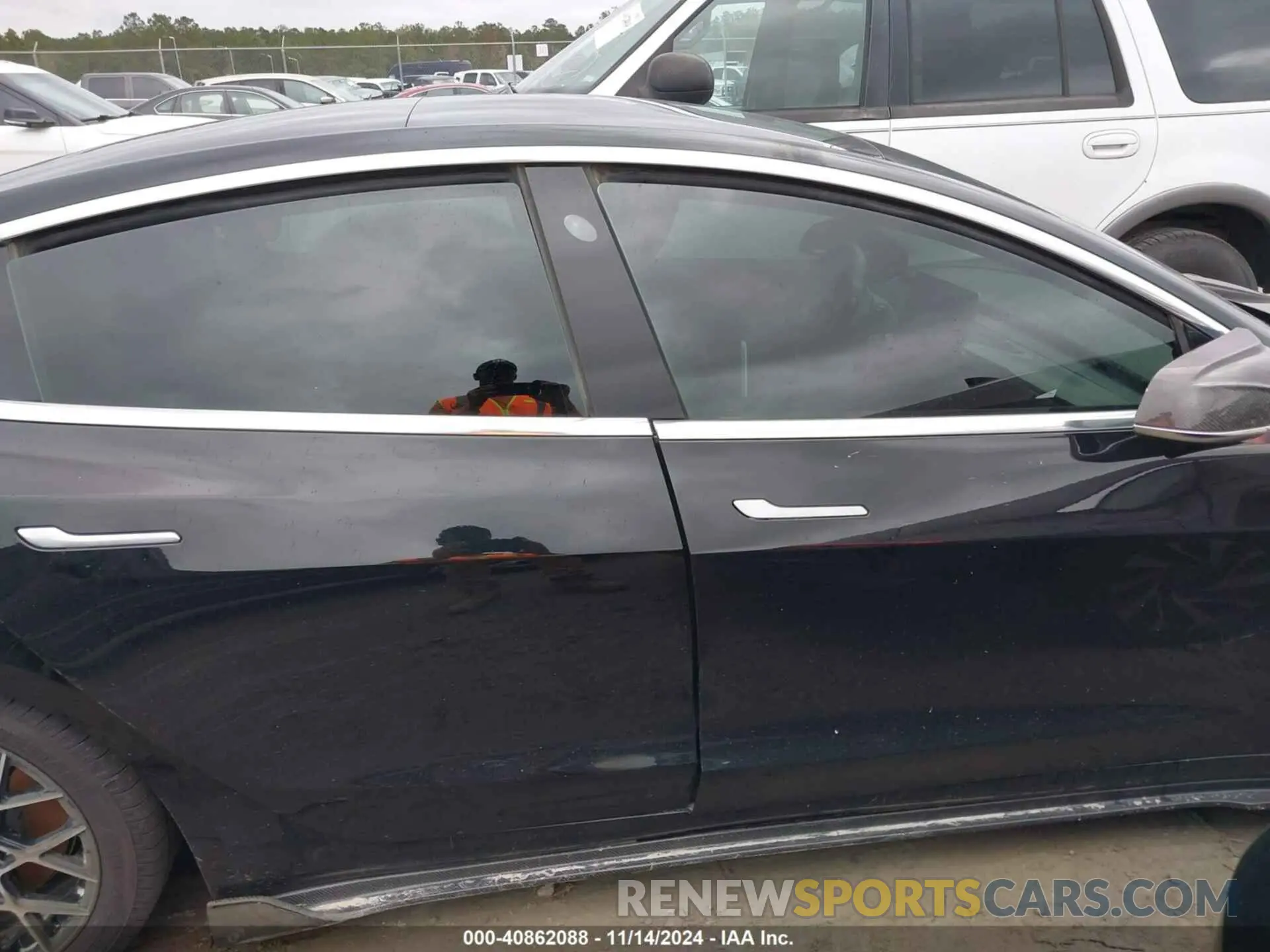 12 Photograph of a damaged car 5YJ3E1EB0KF441260 TESLA MODEL 3 2019