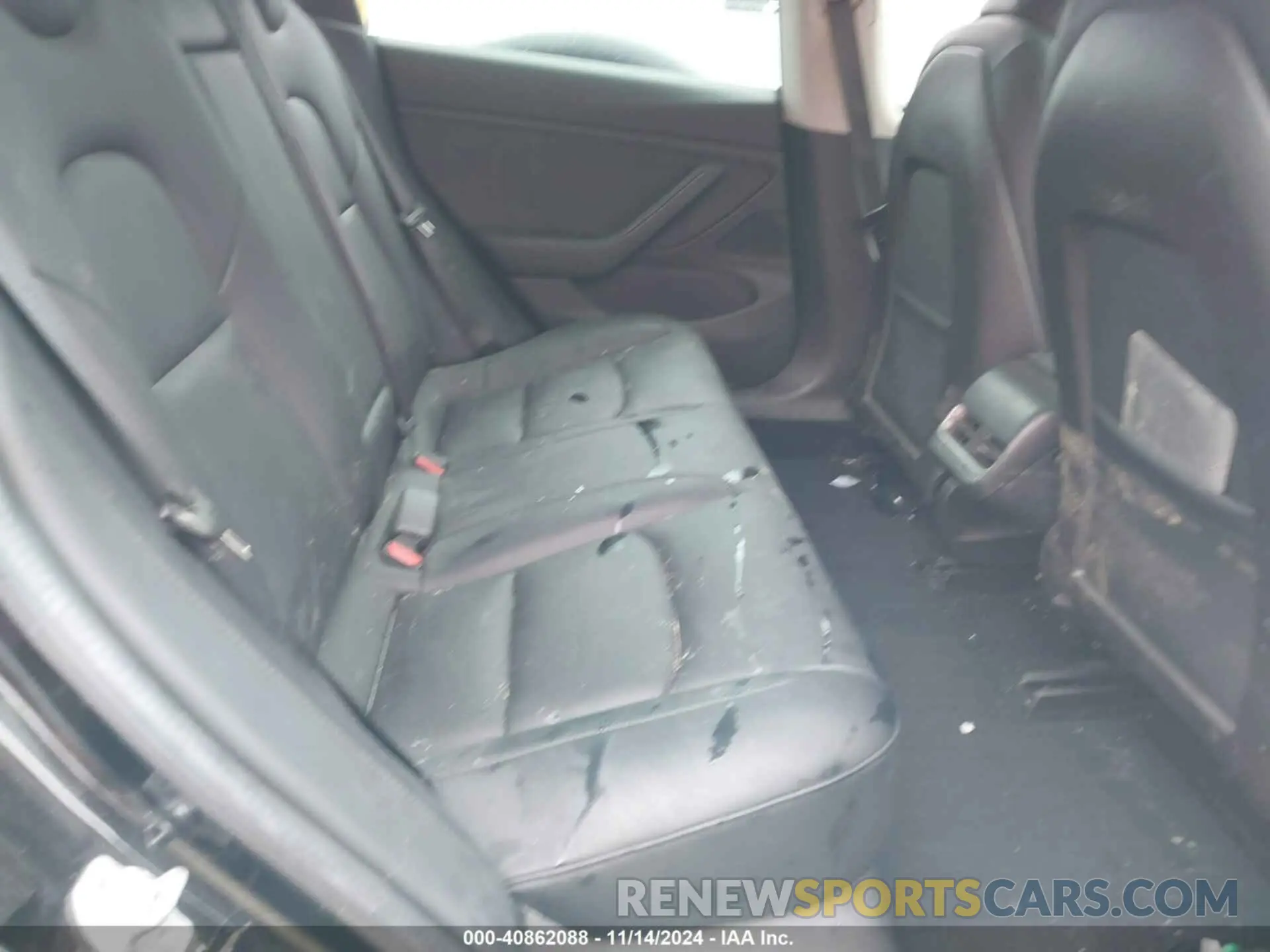 8 Photograph of a damaged car 5YJ3E1EB0KF441260 TESLA MODEL 3 2019
