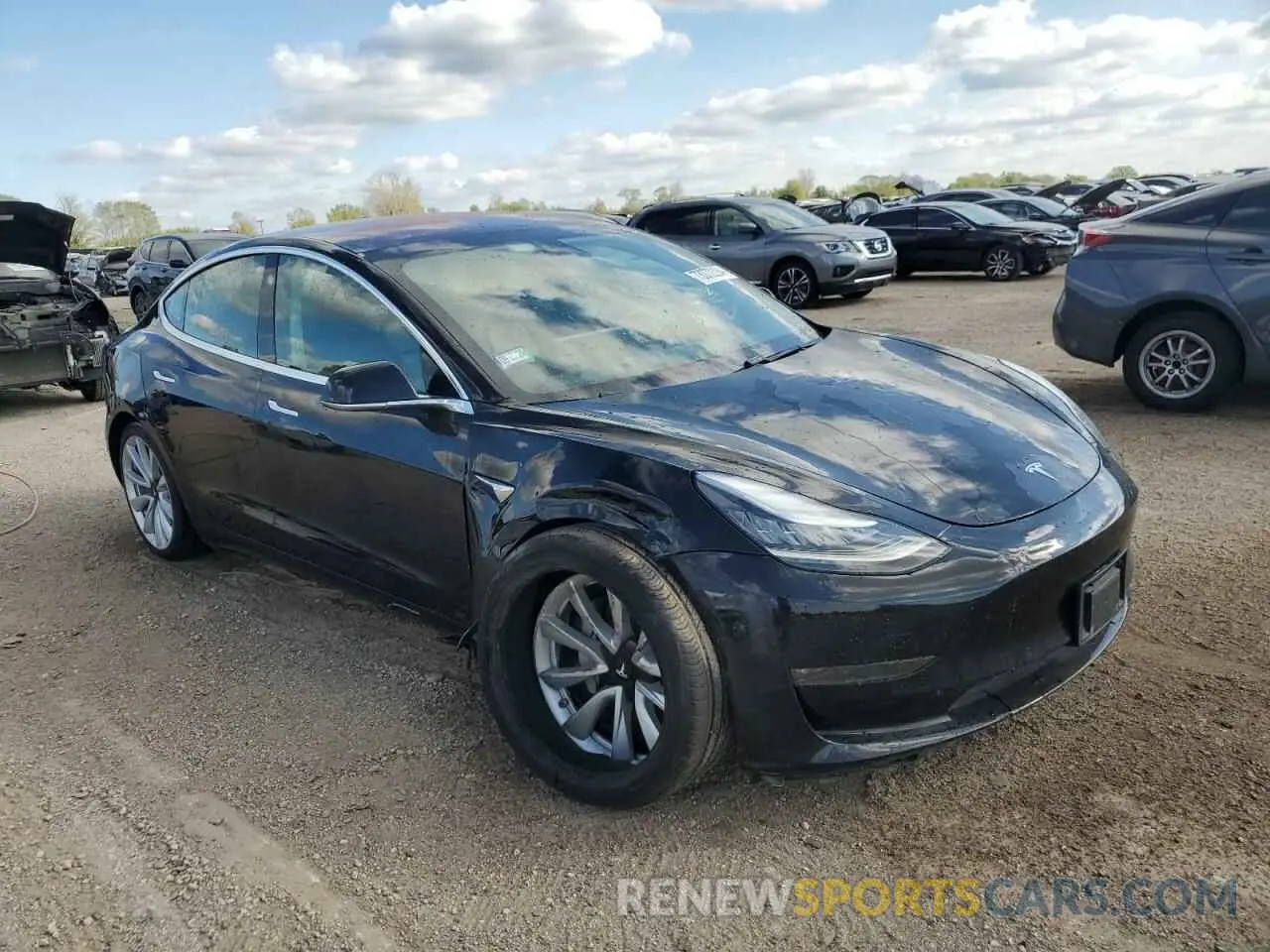4 Фотография поврежденного автомобиля 5YJ3E1EB1KF191933 TESLA MODEL 3 2019