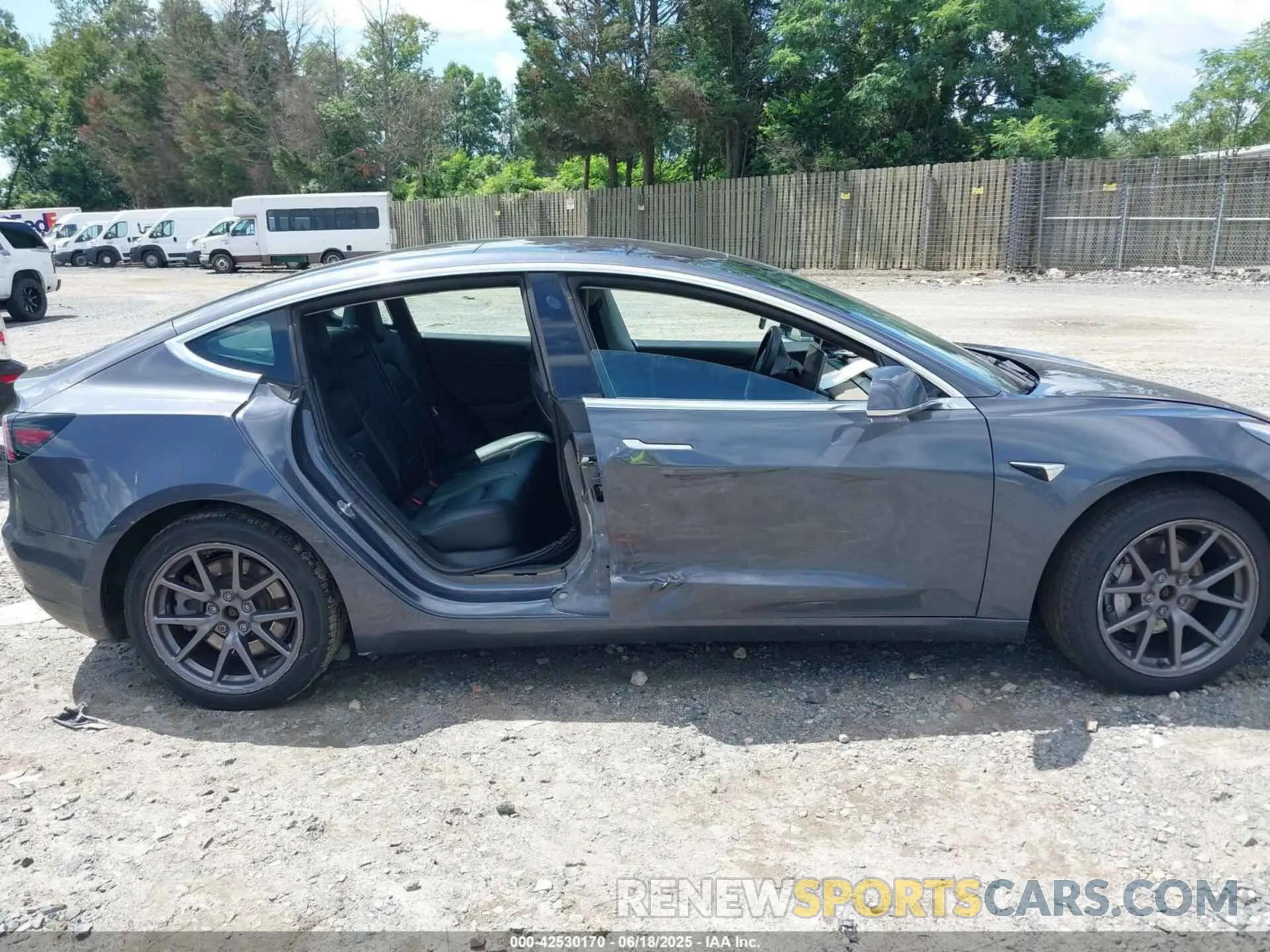 14 Photograph of a damaged car 5YJ3E1EB1KF205720 TESLA MODEL 3 2019