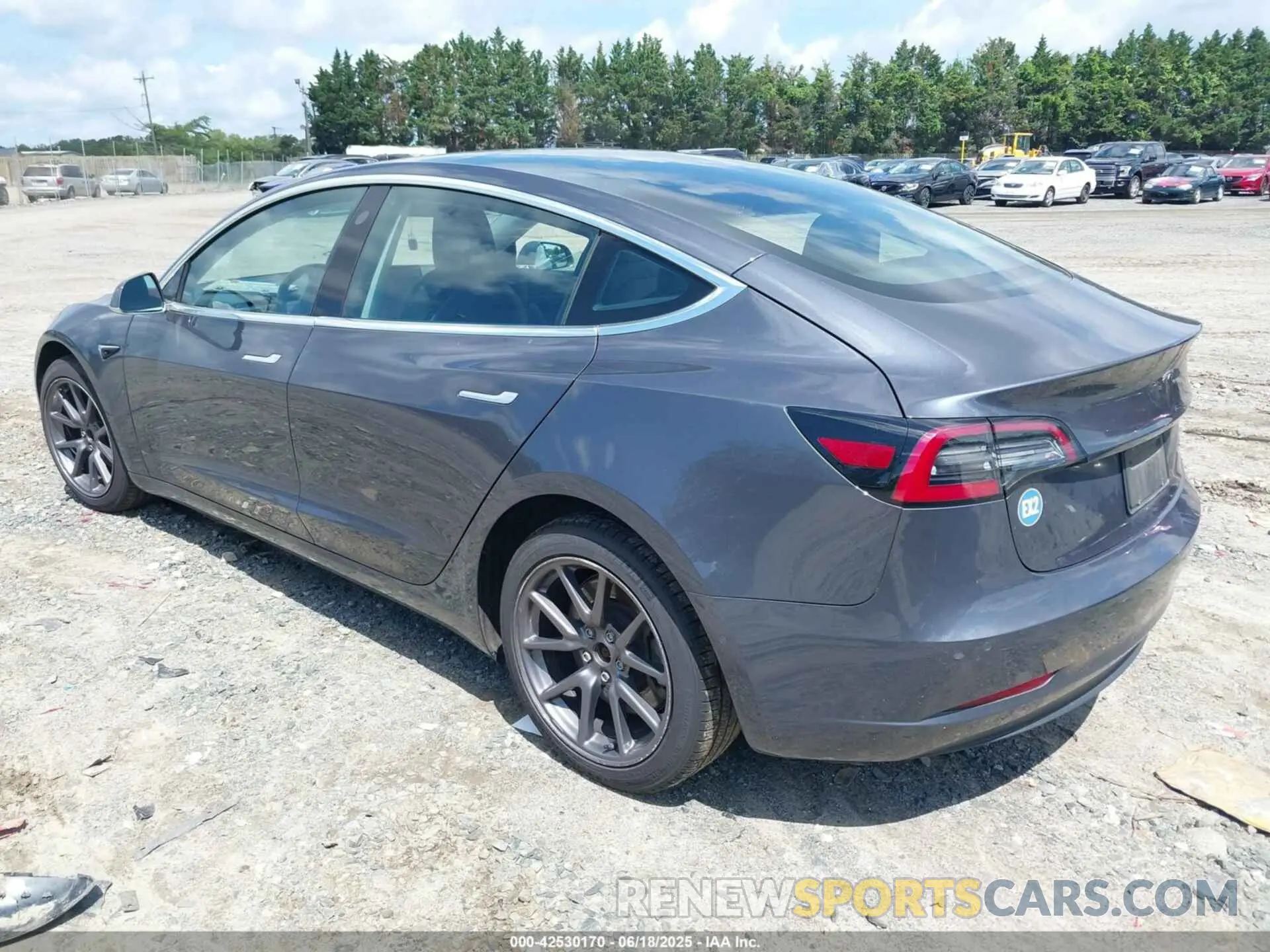 3 Photograph of a damaged car 5YJ3E1EB1KF205720 TESLA MODEL 3 2019