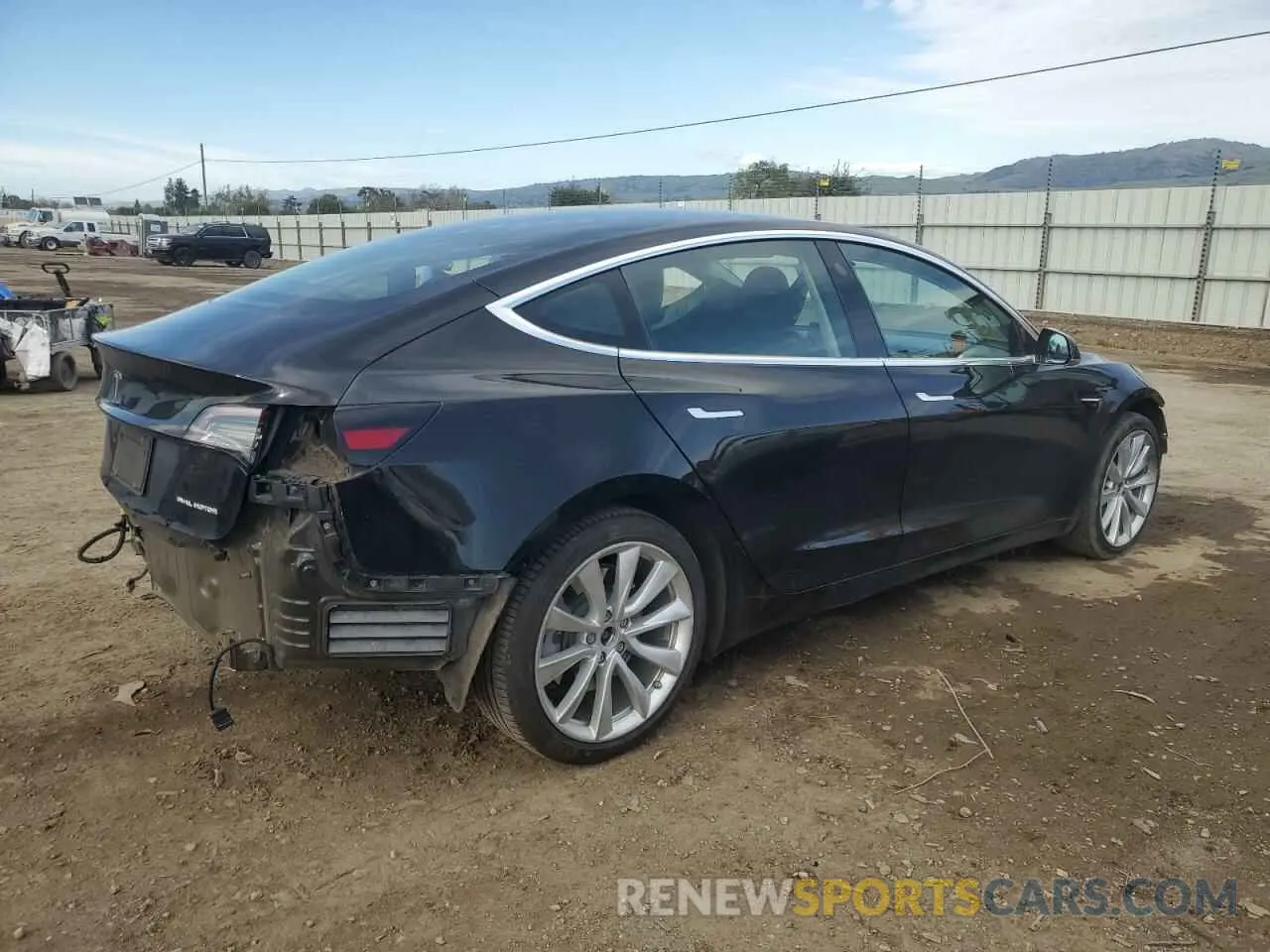 3 Фотография поврежденного автомобиля 5YJ3E1EB1KF212019 TESLA MODEL 3 2019