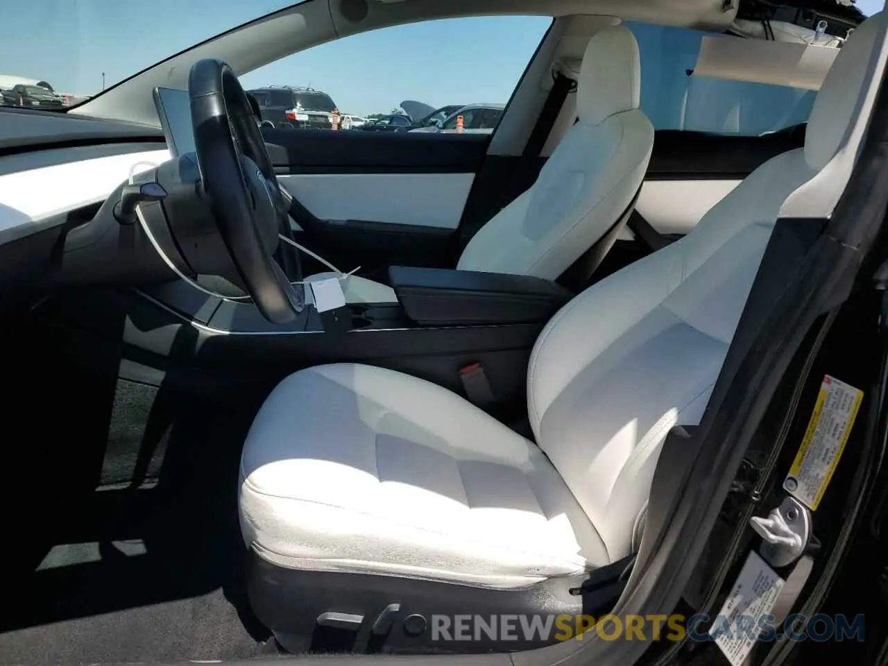 7 Photograph of a damaged car 5YJ3E1EB1KF231735 TESLA MODEL 3 2019