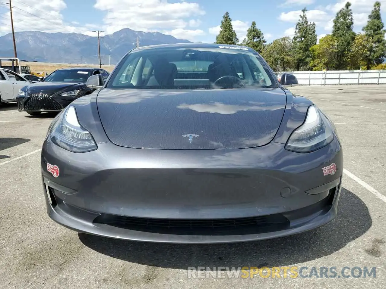 5 Photograph of a damaged car 5YJ3E1EB1KF365368 TESLA MODEL 3 2019