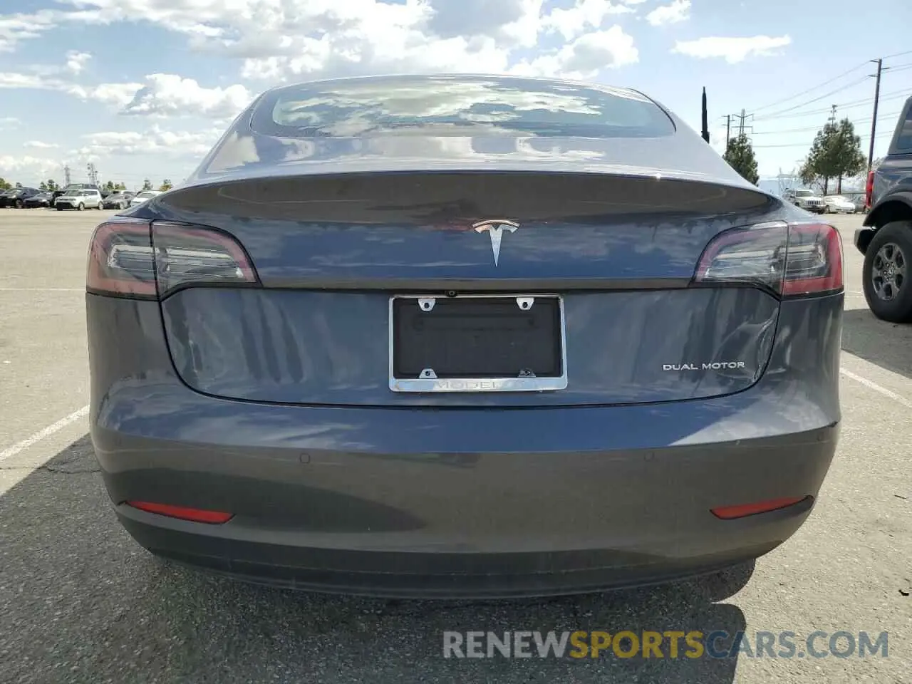 6 Photograph of a damaged car 5YJ3E1EB1KF365368 TESLA MODEL 3 2019