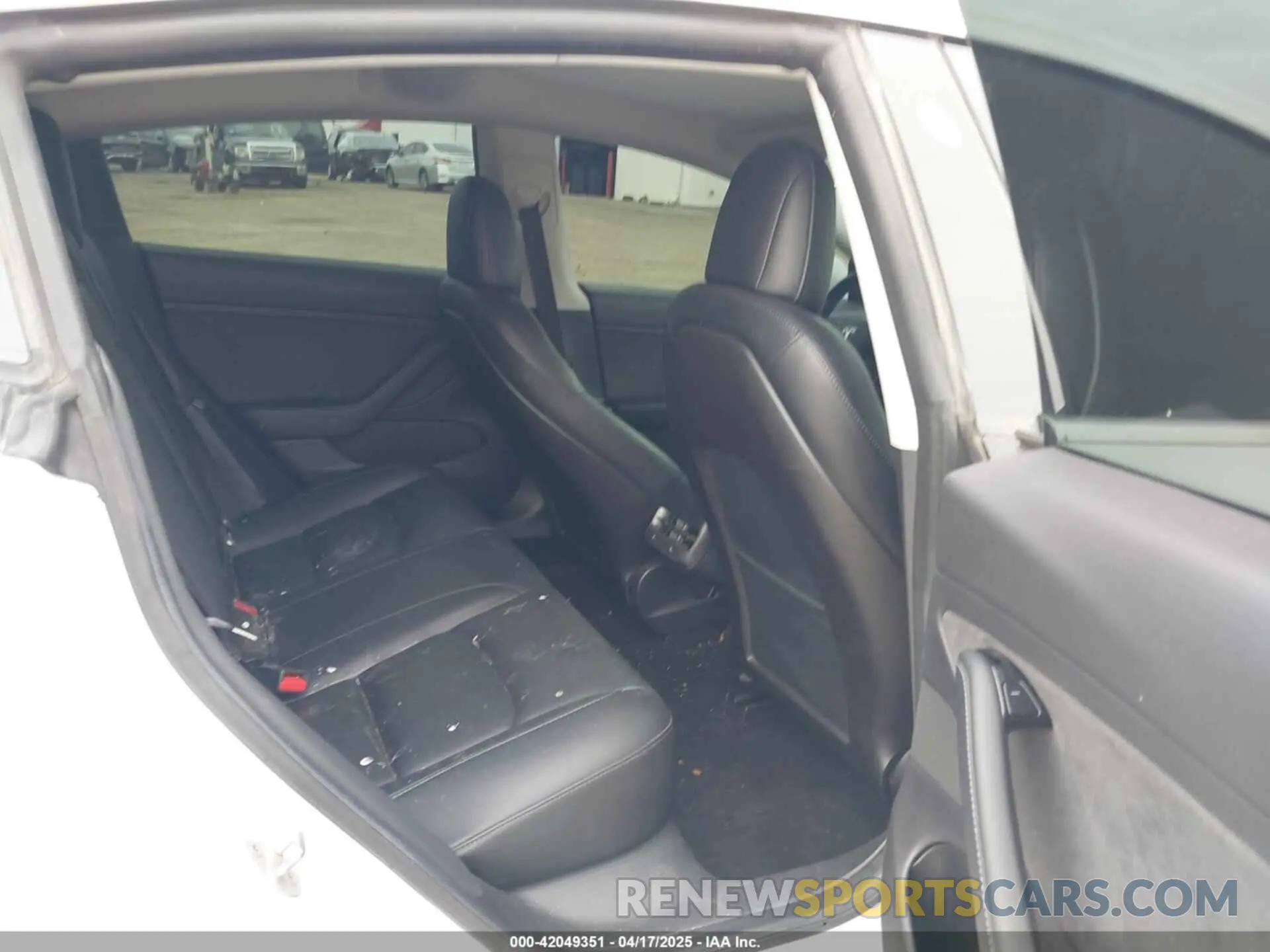 8 Photograph of a damaged car 5YJ3E1EB1KF388052 TESLA MODEL 3 2019