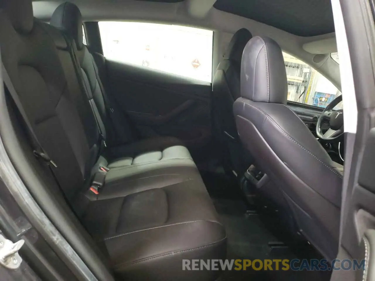 10 Photograph of a damaged car 5YJ3E1EB1KF389511 TESLA MODEL 3 2019