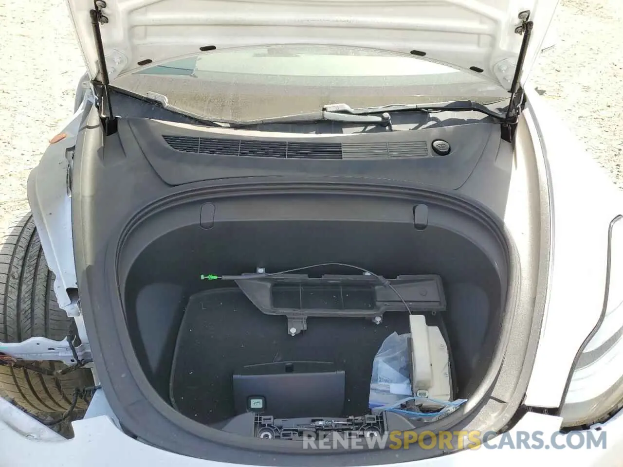11 Photograph of a damaged car 5YJ3E1EB2KF195120 TESLA MODEL 3 2019