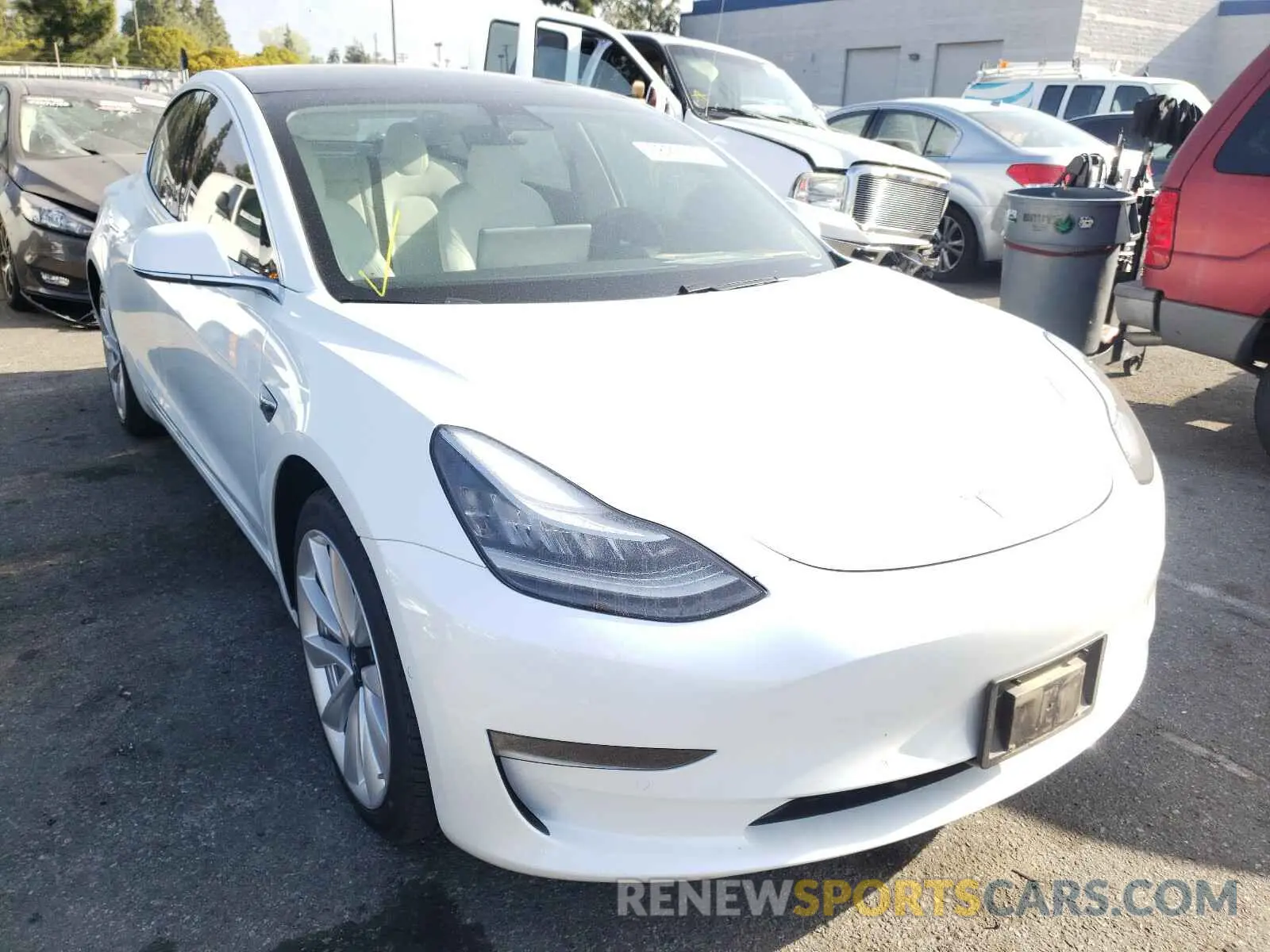 1 Photograph of a damaged car 5YJ3E1EB2KF392353 TESLA MODEL 3 2019