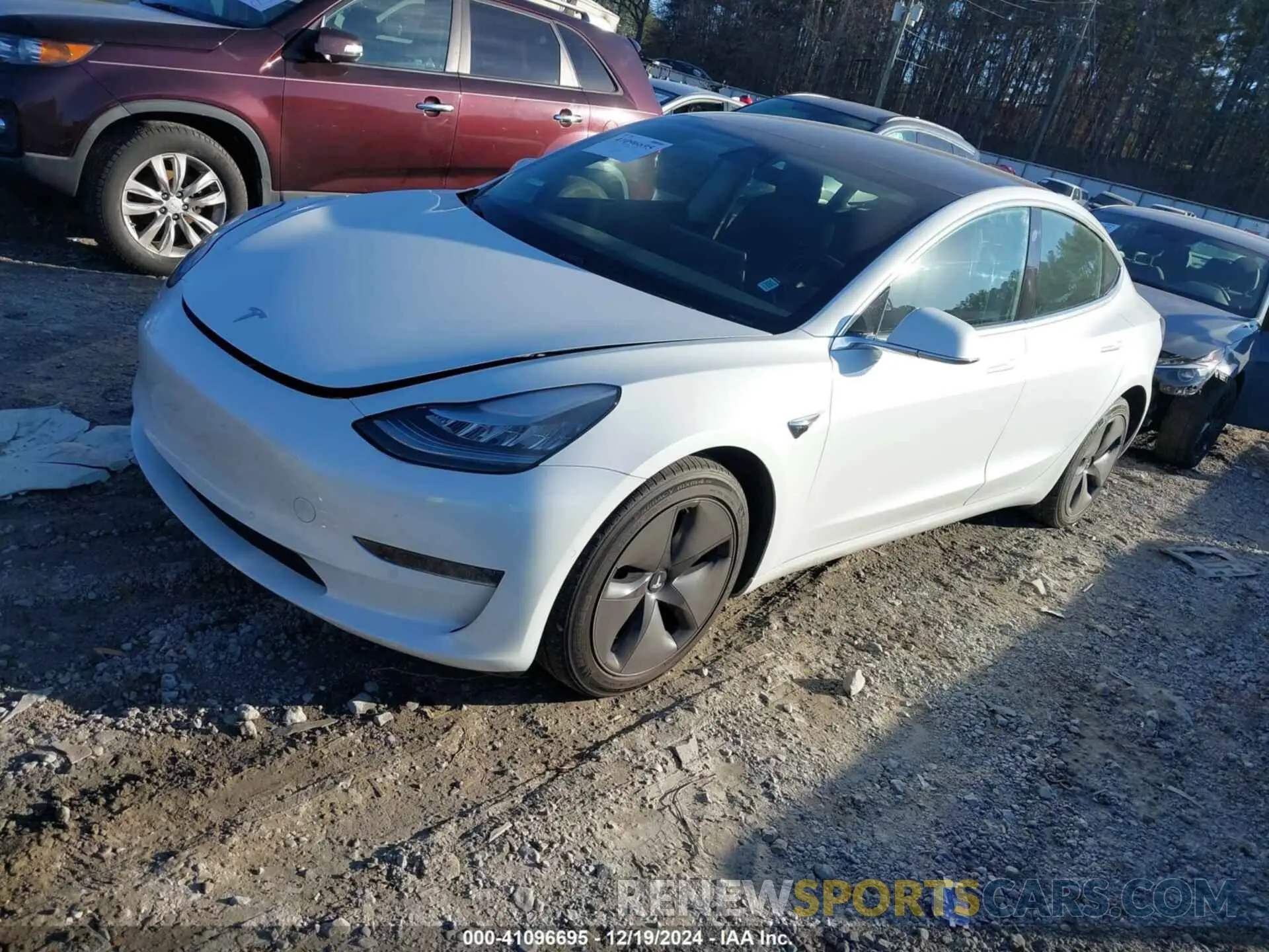 2 Photograph of a damaged car 5YJ3E1EB2KF418370 TESLA MODEL 3 2019
