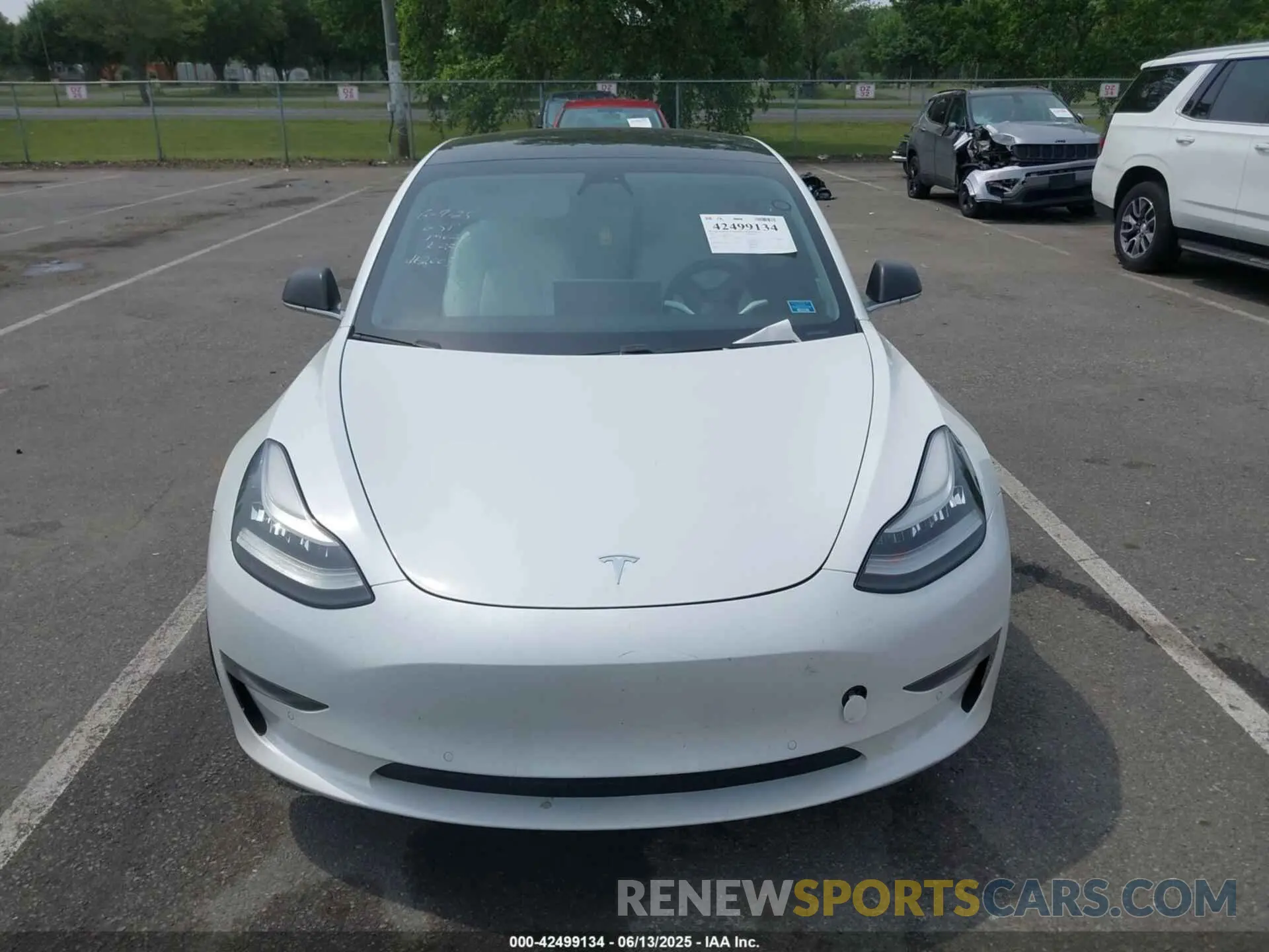 11 Фотография поврежденного автомобиля 5YJ3E1EB2KF452003 TESLA MODEL 3 2019