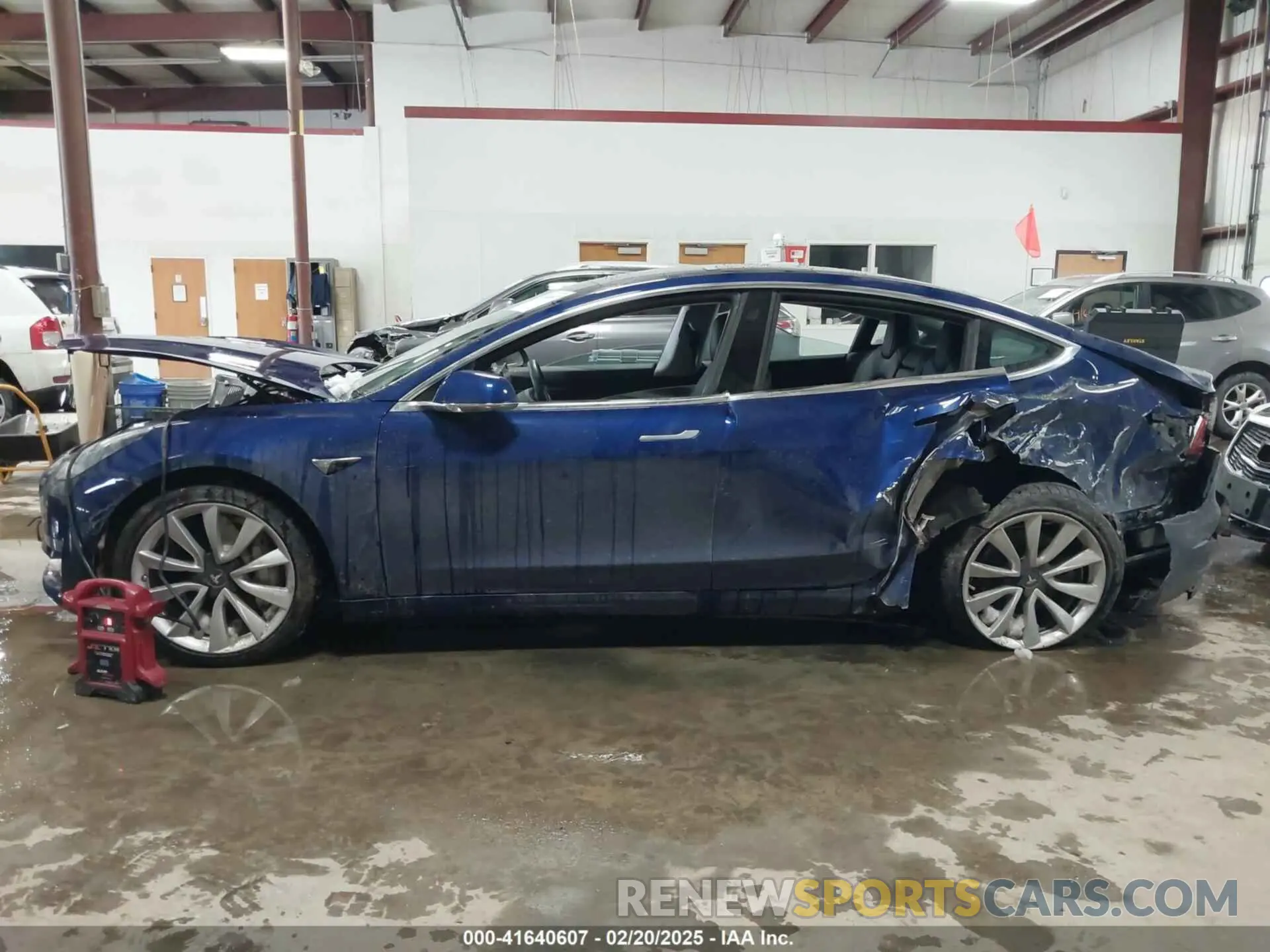 14 Photograph of a damaged car 5YJ3E1EB2KF453877 TESLA MODEL 3 2019