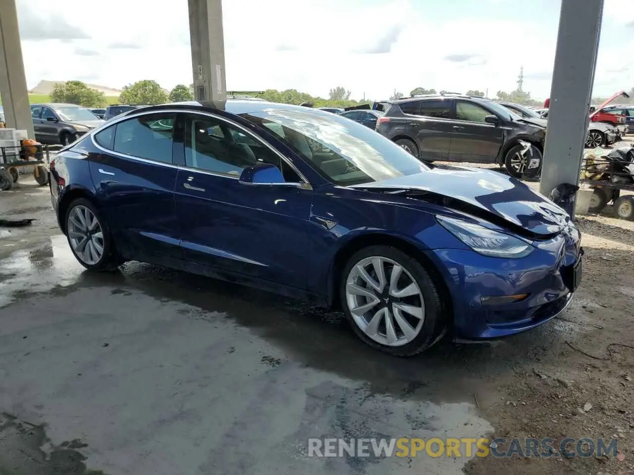 4 Фотография поврежденного автомобиля 5YJ3E1EB2KF465107 TESLA MODEL 3 2019