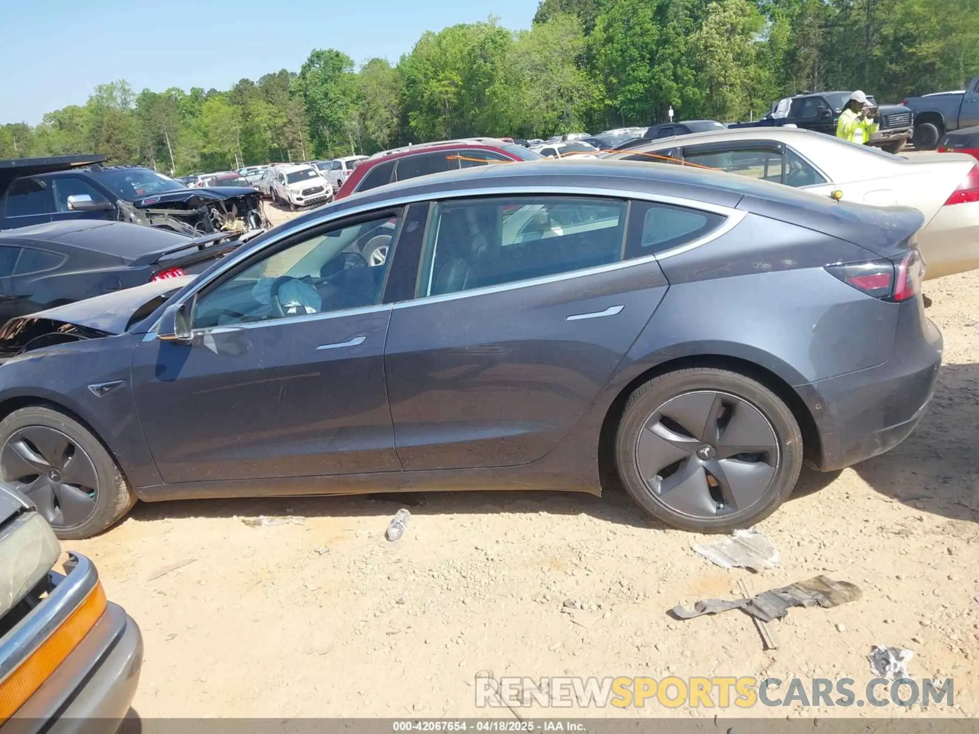 13 Фотография поврежденного автомобиля 5YJ3E1EB2KF510398 TESLA MODEL 3 2019