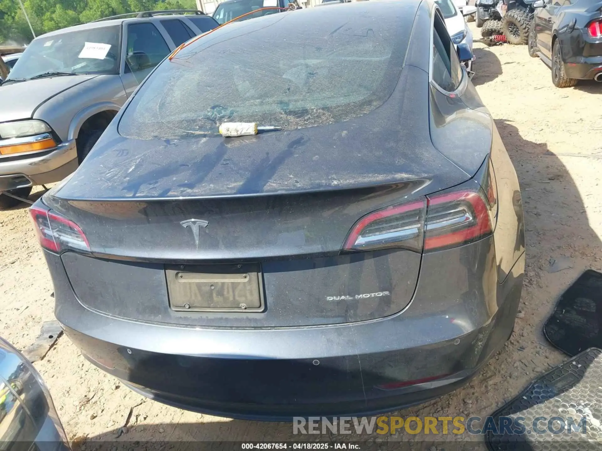 15 Фотография поврежденного автомобиля 5YJ3E1EB2KF510398 TESLA MODEL 3 2019