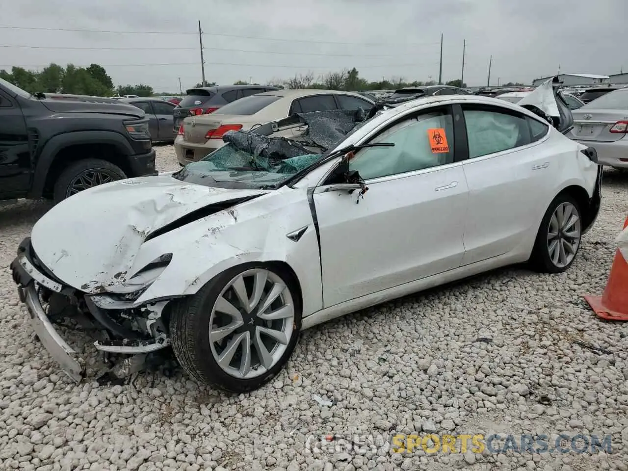 1 Photograph of a damaged car 5YJ3E1EB2KF513401 TESLA MODEL 3 2019