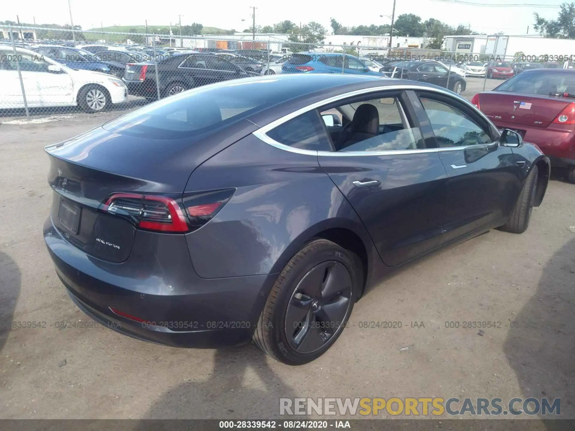 4 Photograph of a damaged car 5YJ3E1EB3KF205430 TESLA MODEL 3 2019