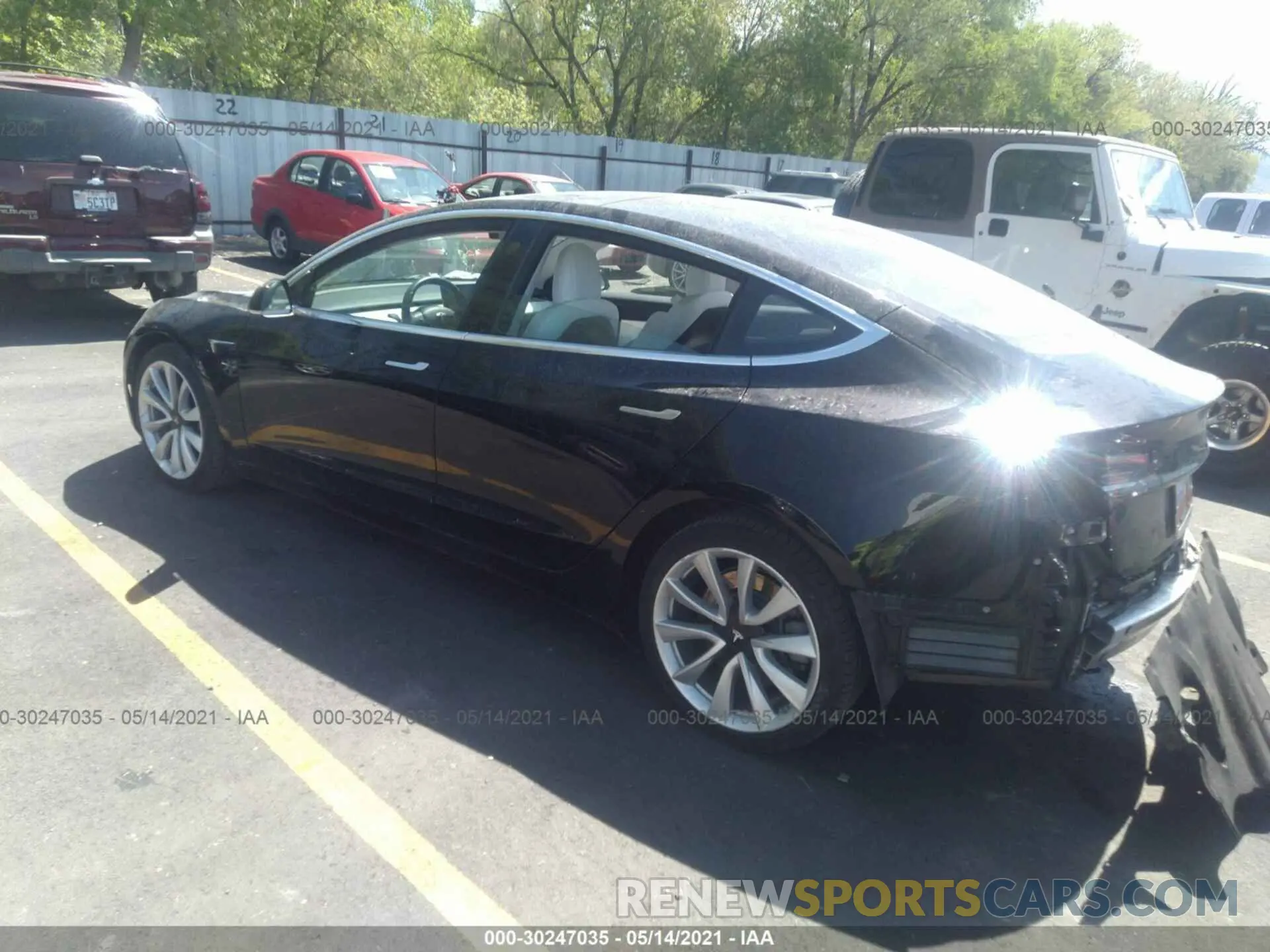 3 Photograph of a damaged car 5YJ3E1EB3KF213947 TESLA MODEL 3 2019