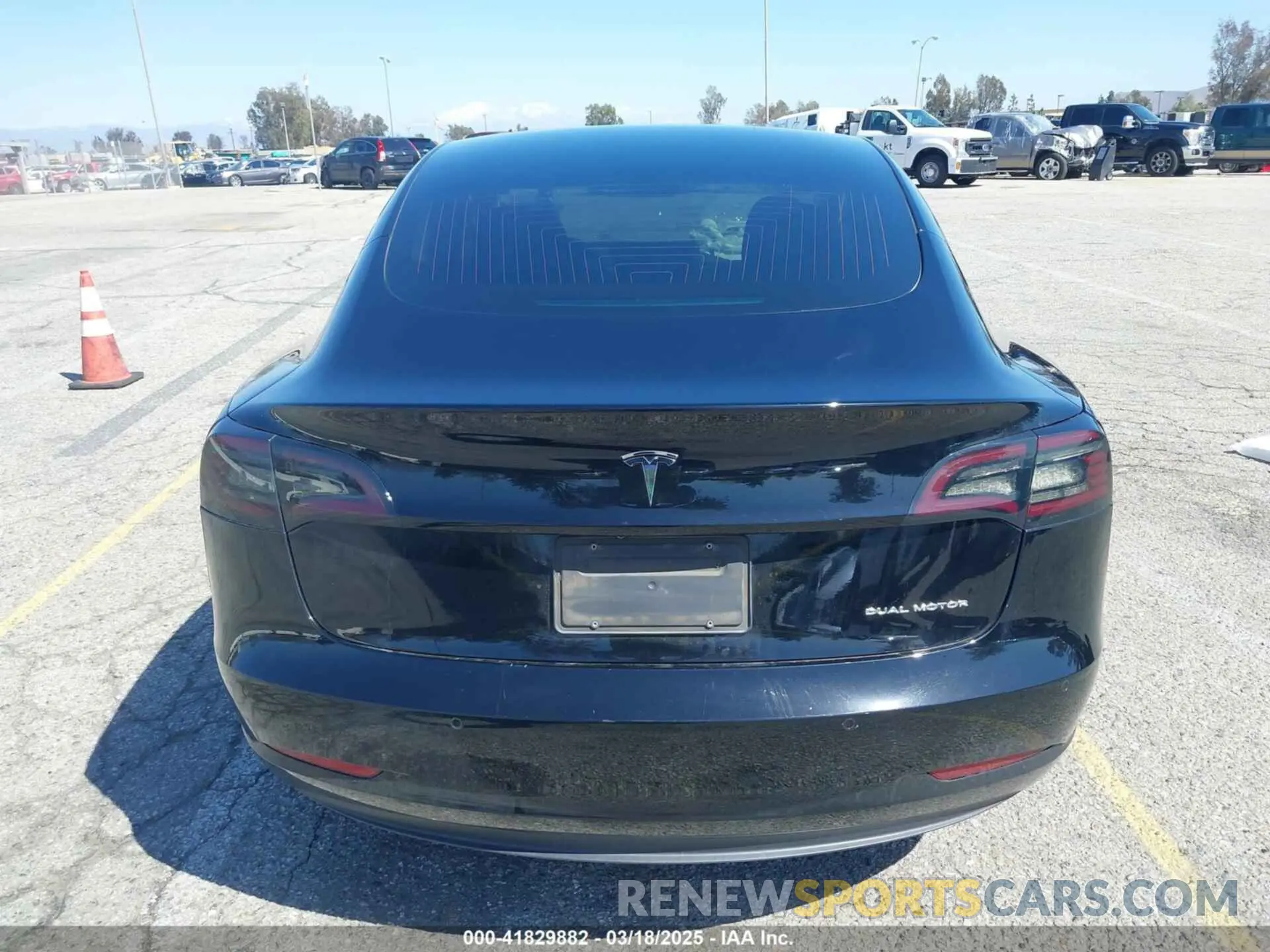 16 Photograph of a damaged car 5YJ3E1EB3KF384598 TESLA MODEL 3 2019