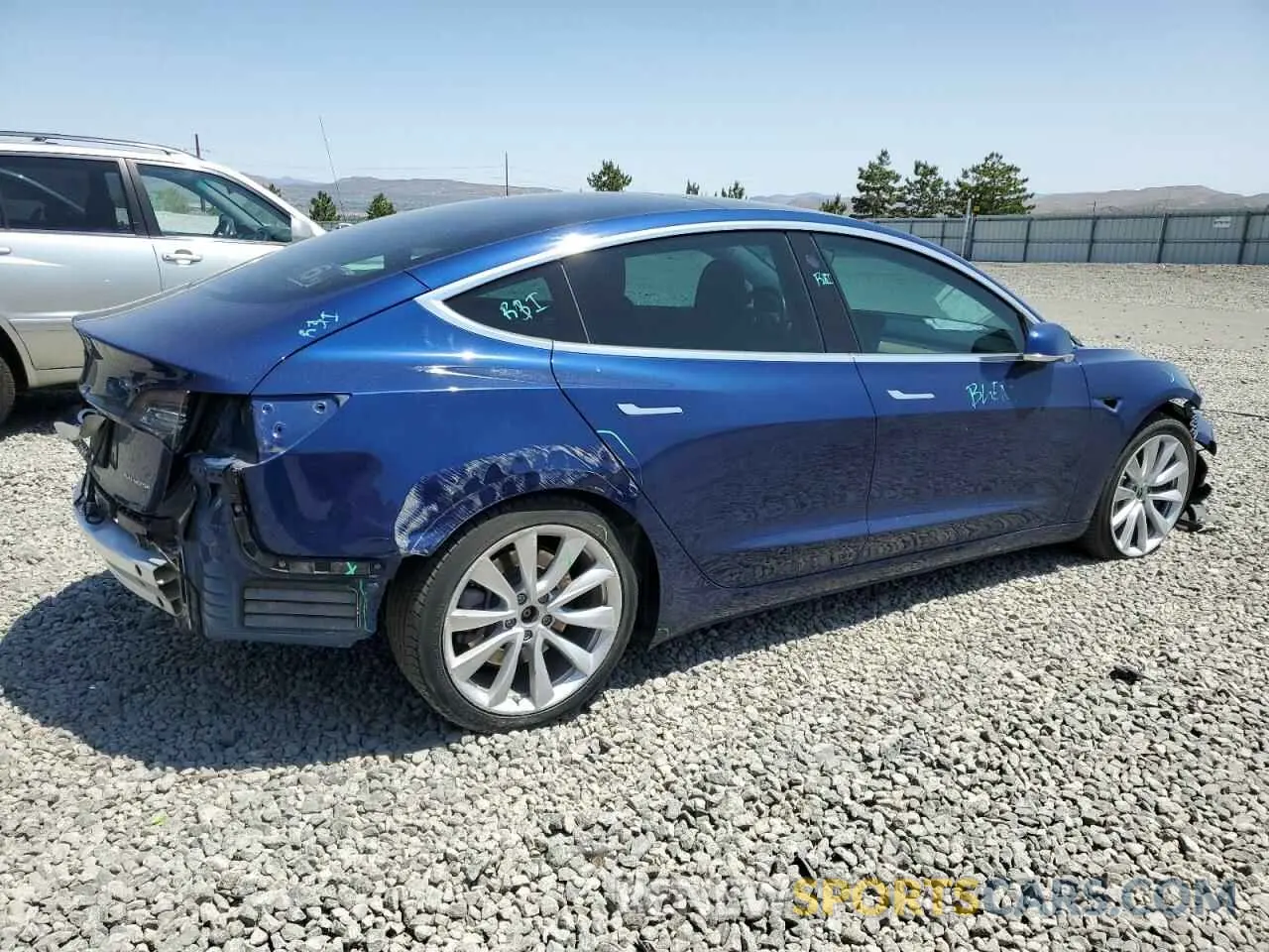 3 Photograph of a damaged car 5YJ3E1EB3KF390014 TESLA MODEL 3 2019