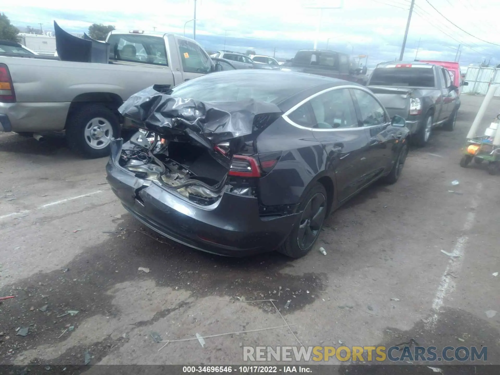 4 Photograph of a damaged car 5YJ3E1EB3KF390966 TESLA MODEL 3 2019