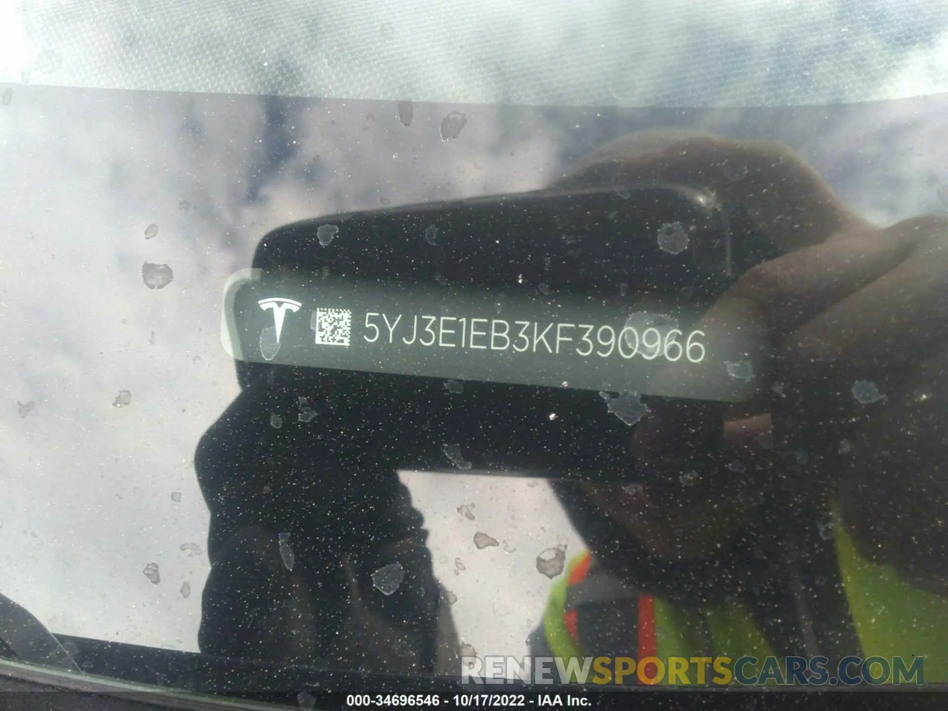 9 Photograph of a damaged car 5YJ3E1EB3KF390966 TESLA MODEL 3 2019
