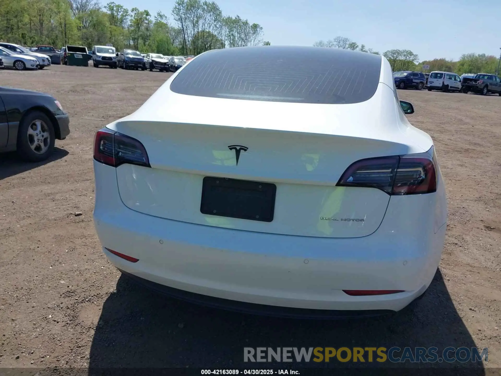 16 Photograph of a damaged car 5YJ3E1EB3KF450602 TESLA MODEL 3 2019