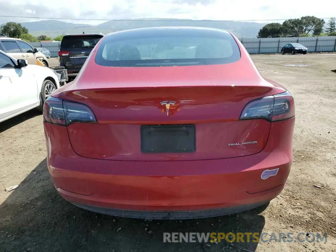 6 Фотография поврежденного автомобиля 5YJ3E1EB4KF193868 TESLA MODEL 3 2019