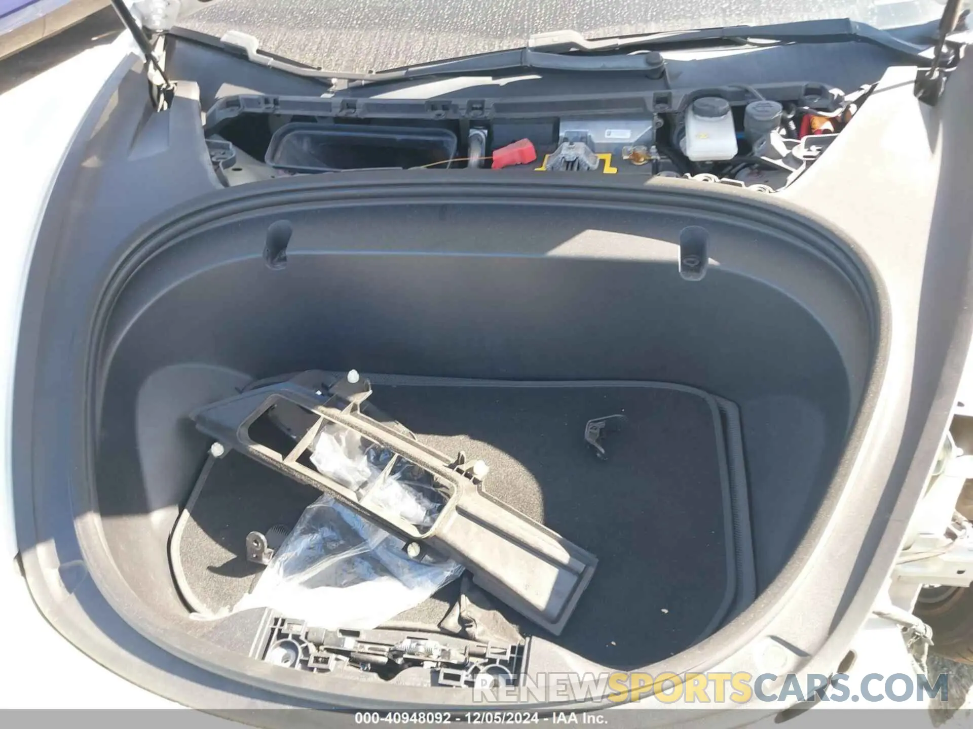 10 Photograph of a damaged car 5YJ3E1EB4KF199606 TESLA MODEL 3 2019