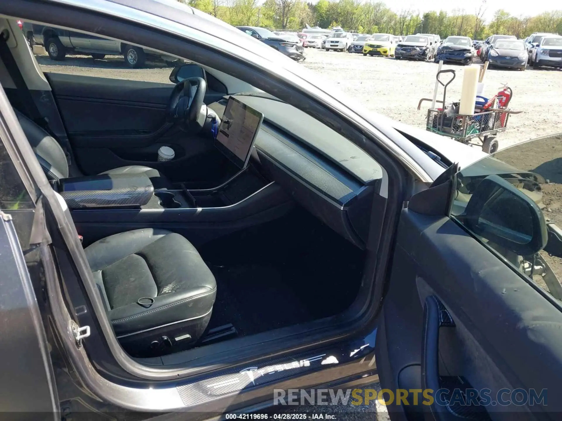 5 Photograph of a damaged car 5YJ3E1EB4KF209793 TESLA MODEL 3 2019