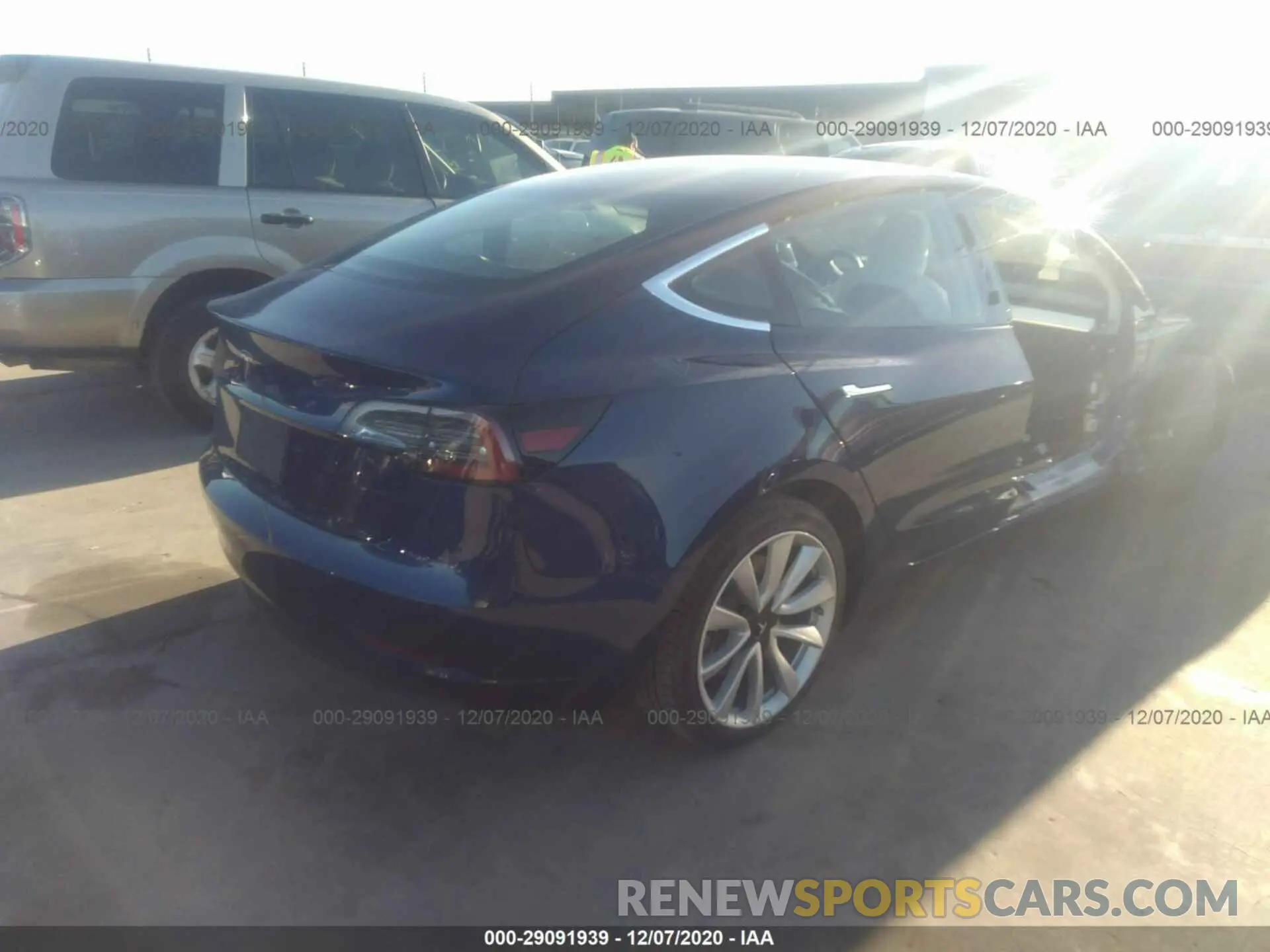 4 Photograph of a damaged car 5YJ3E1EB4KF213827 TESLA MODEL 3 2019