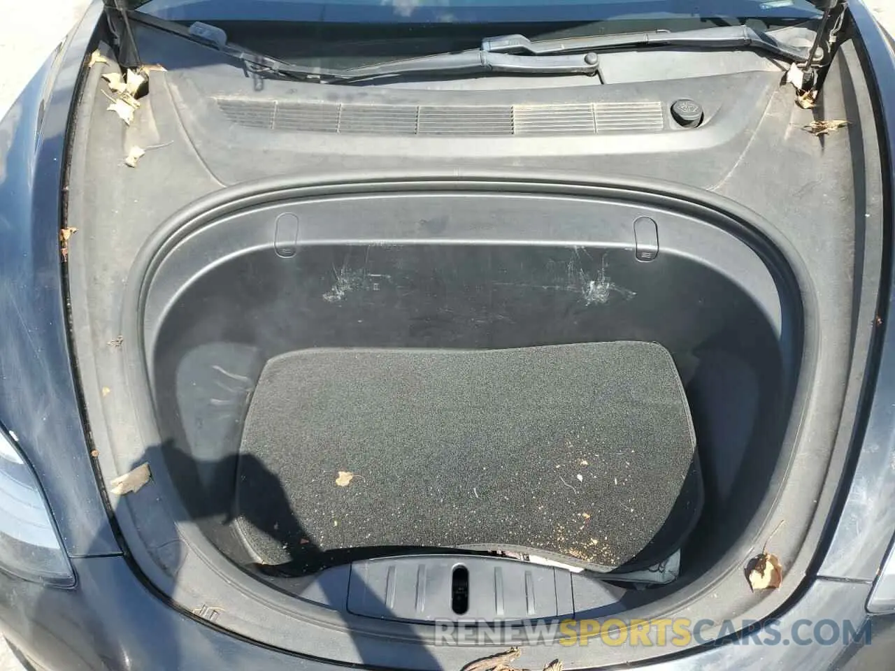 11 Photograph of a damaged car 5YJ3E1EB4KF385727 TESLA MODEL 3 2019