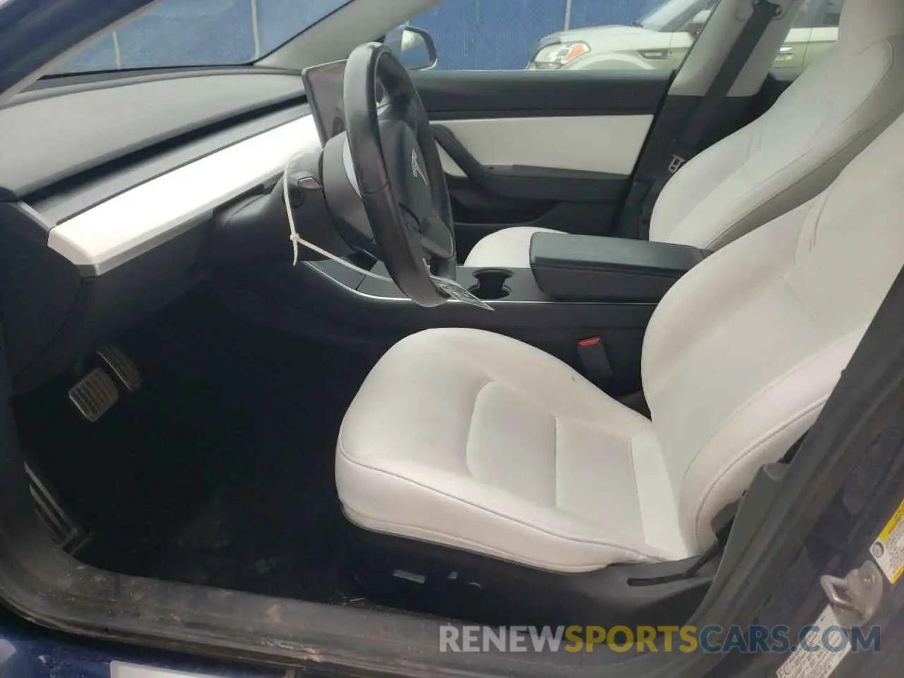 7 Photograph of a damaged car 5YJ3E1EB4KF407192 TESLA MODEL 3 2019