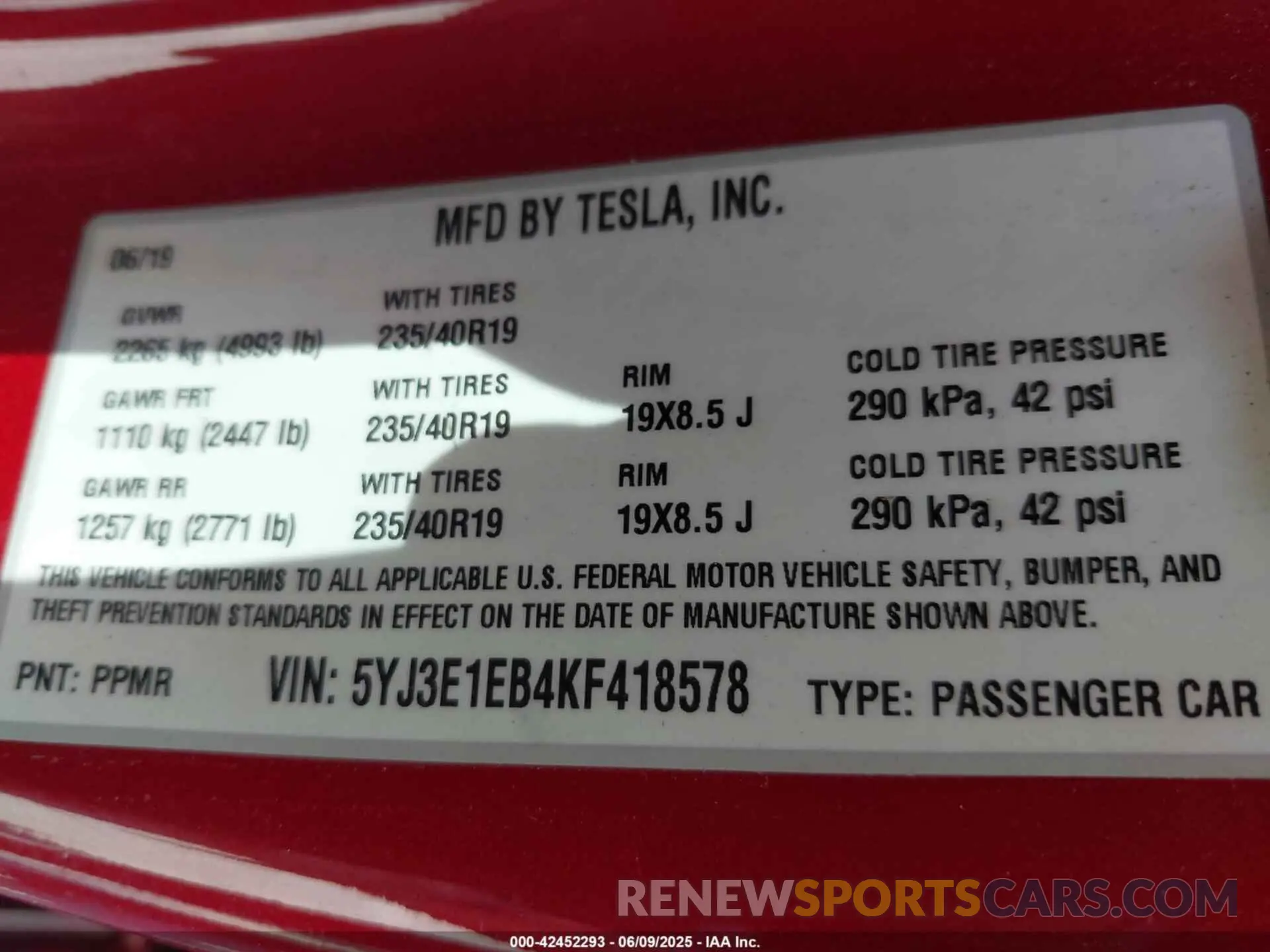 9 Photograph of a damaged car 5YJ3E1EB4KF418578 TESLA MODEL 3 2019