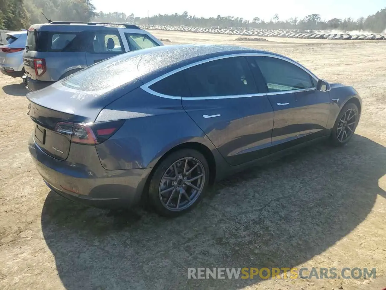 3 Photograph of a damaged car 5YJ3E1EB4KF421352 TESLA MODEL 3 2019