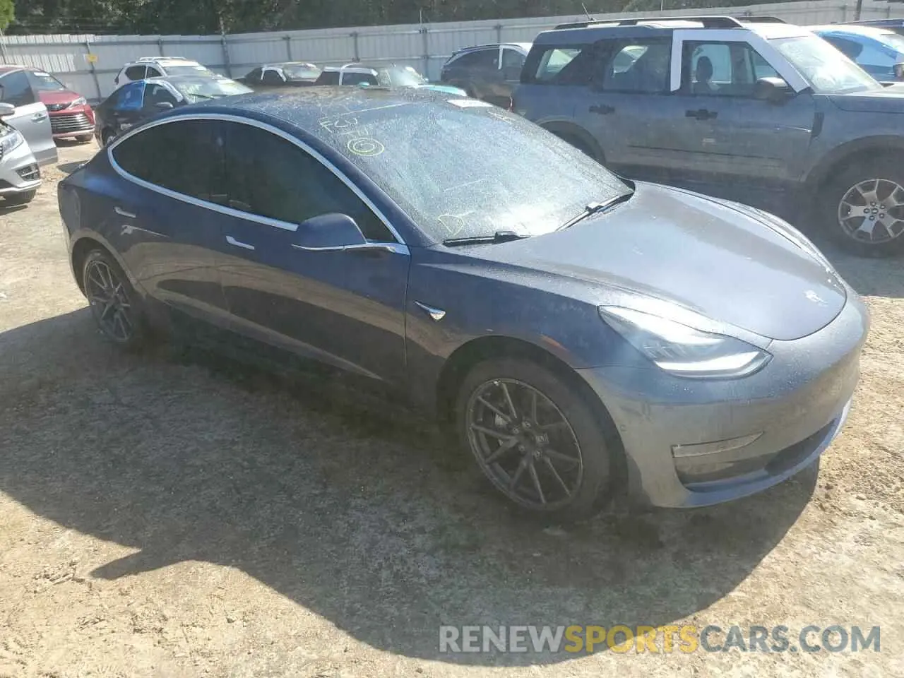 4 Photograph of a damaged car 5YJ3E1EB4KF421352 TESLA MODEL 3 2019