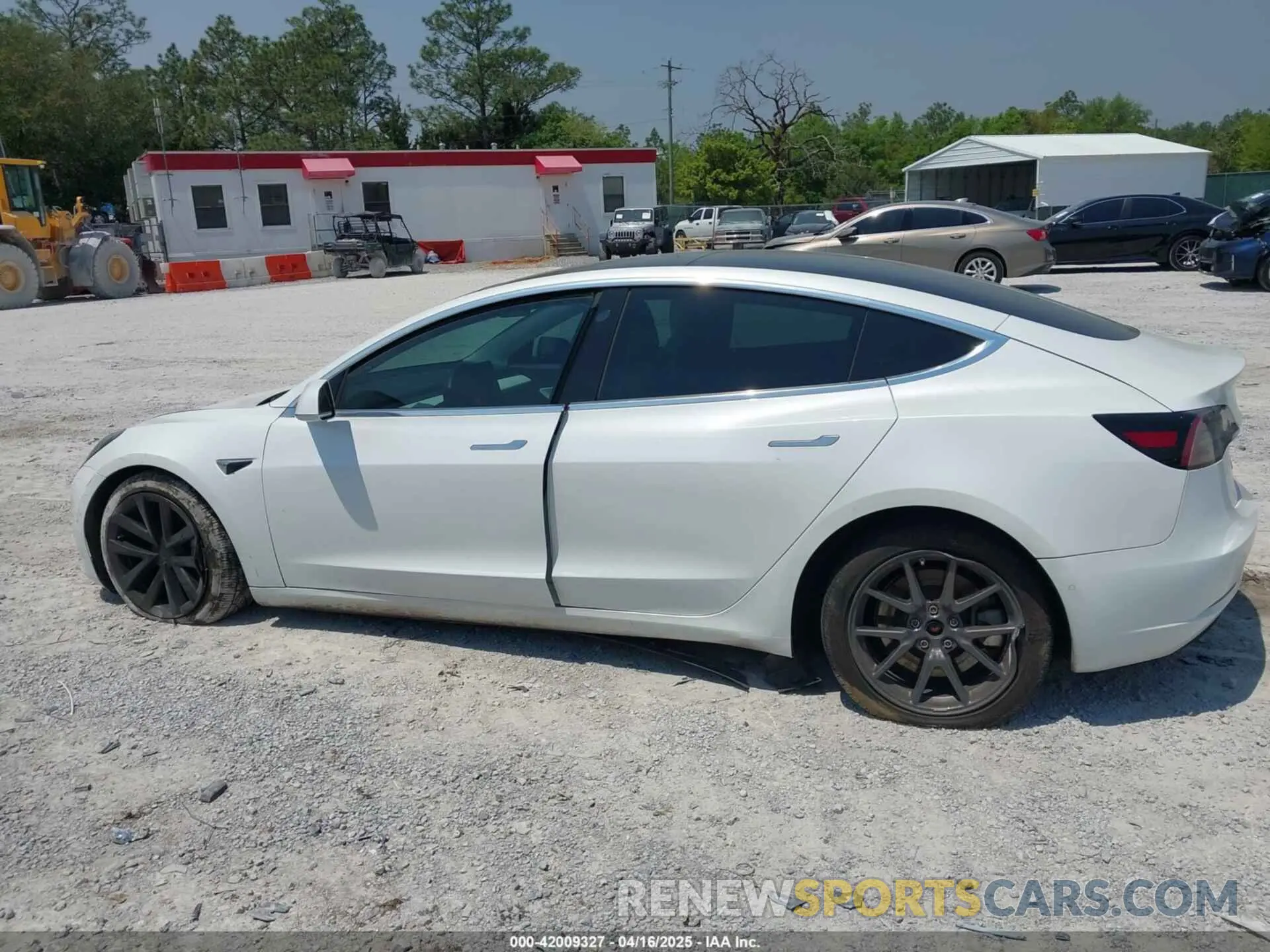 14 Фотография поврежденного автомобиля 5YJ3E1EB4KF494432 TESLA MODEL 3 2019