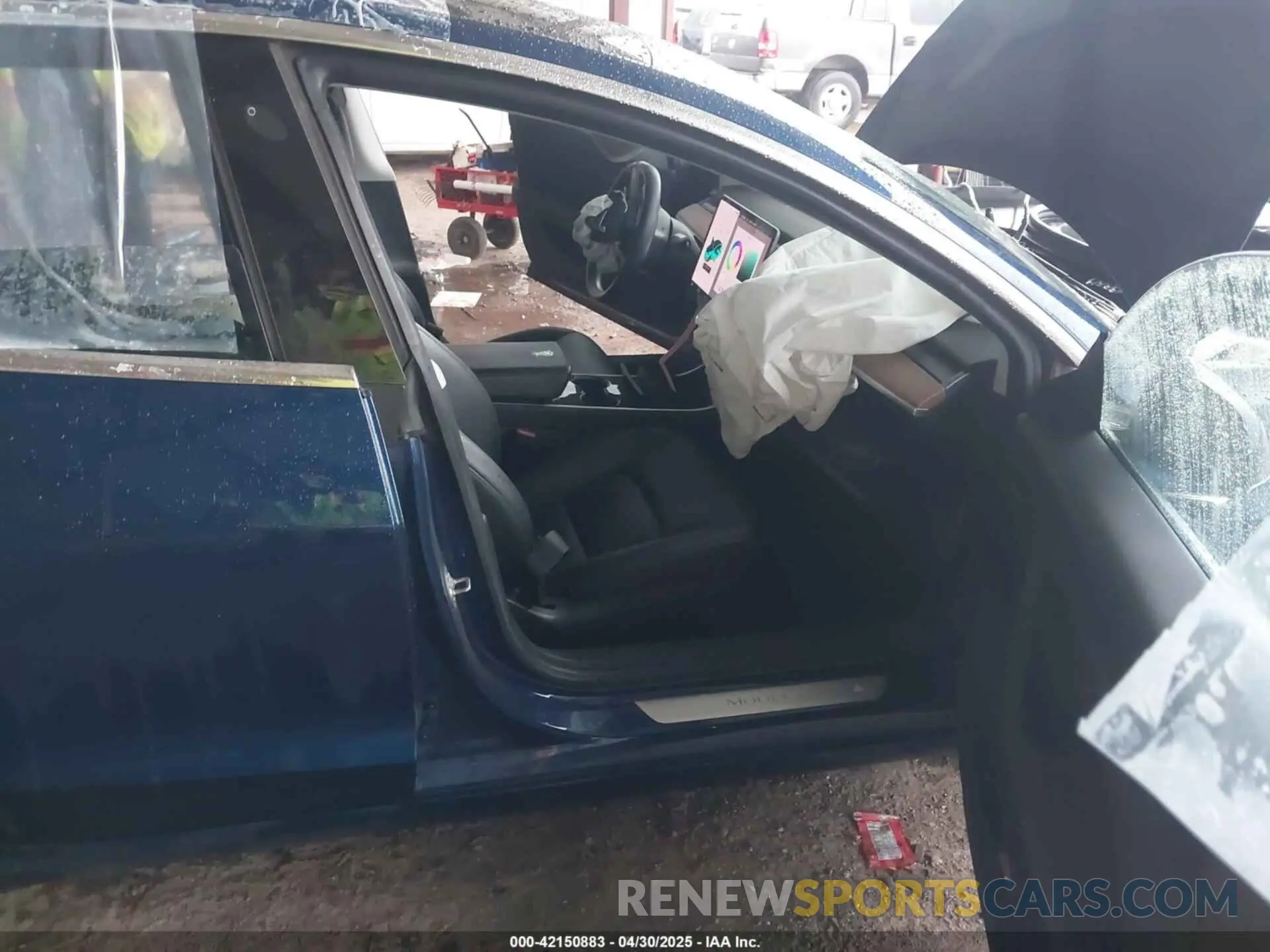 5 Фотография поврежденного автомобиля 5YJ3E1EB4KF497637 TESLA MODEL 3 2019