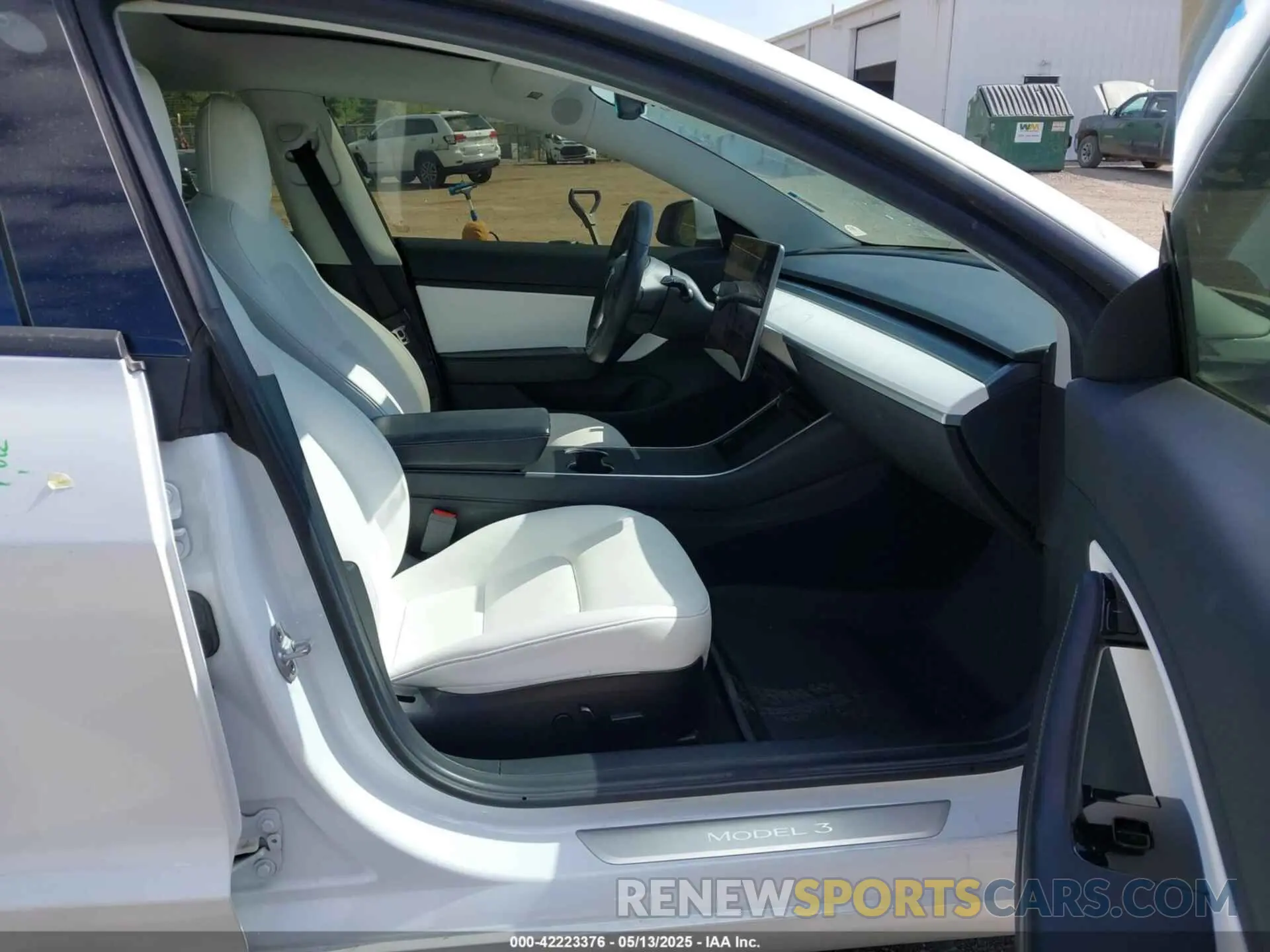 5 Фотография поврежденного автомобиля 5YJ3E1EB4KF517787 TESLA MODEL 3 2019
