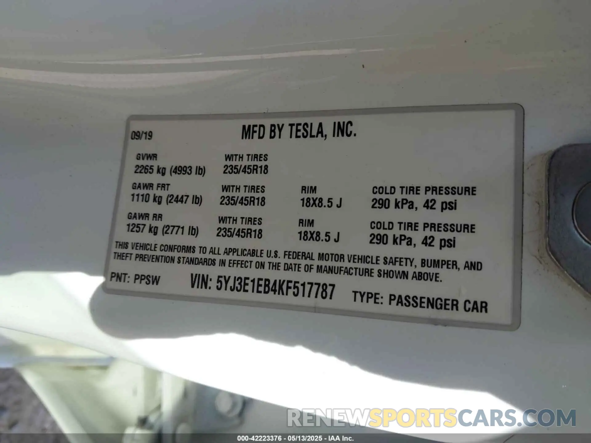 9 Фотография поврежденного автомобиля 5YJ3E1EB4KF517787 TESLA MODEL 3 2019