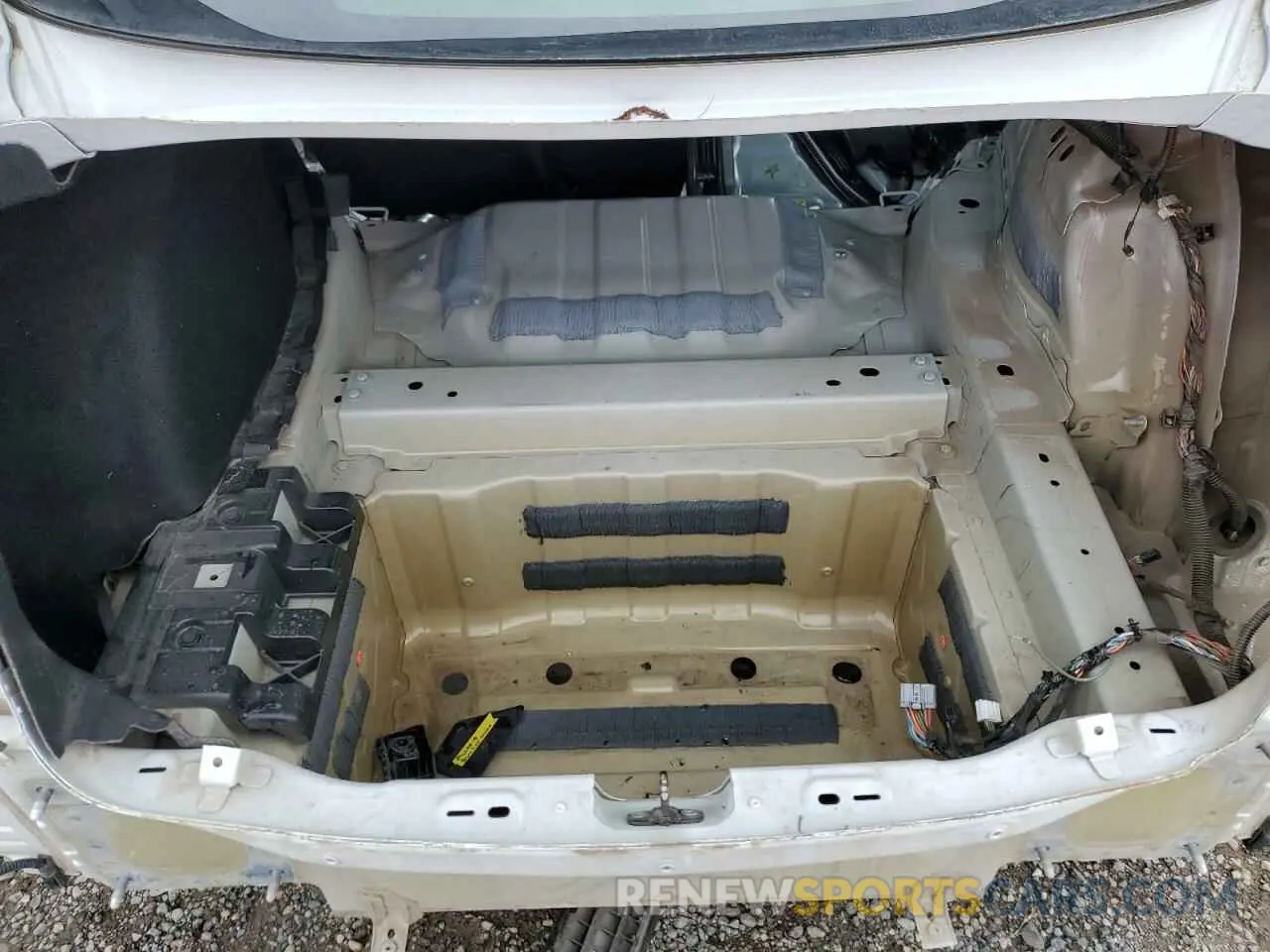 11 Photograph of a damaged car 5YJ3E1EB5KF191580 TESLA MODEL 3 2019