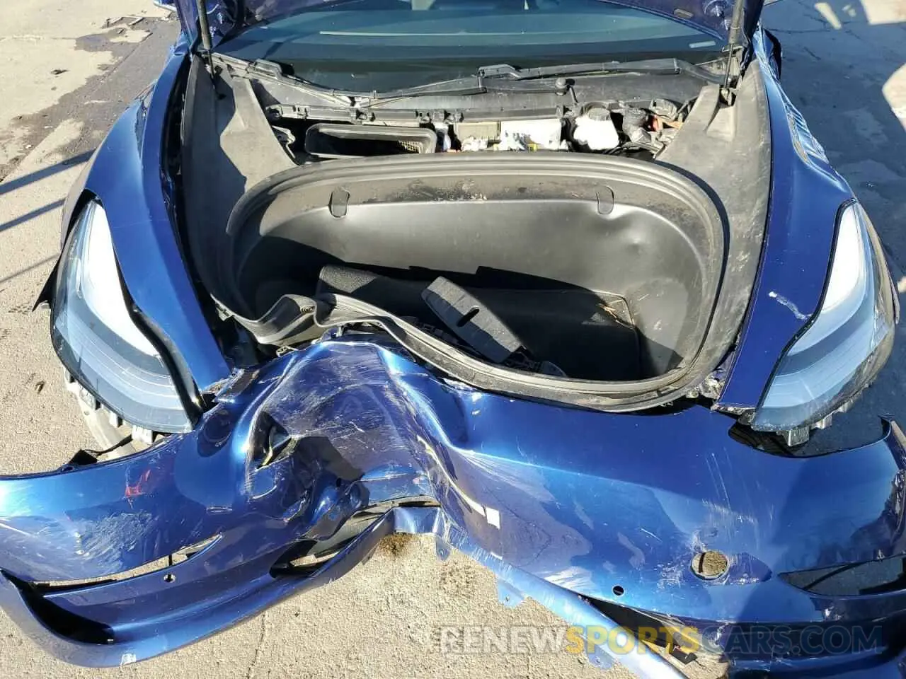 11 Photograph of a damaged car 5YJ3E1EB5KF199484 TESLA MODEL 3 2019