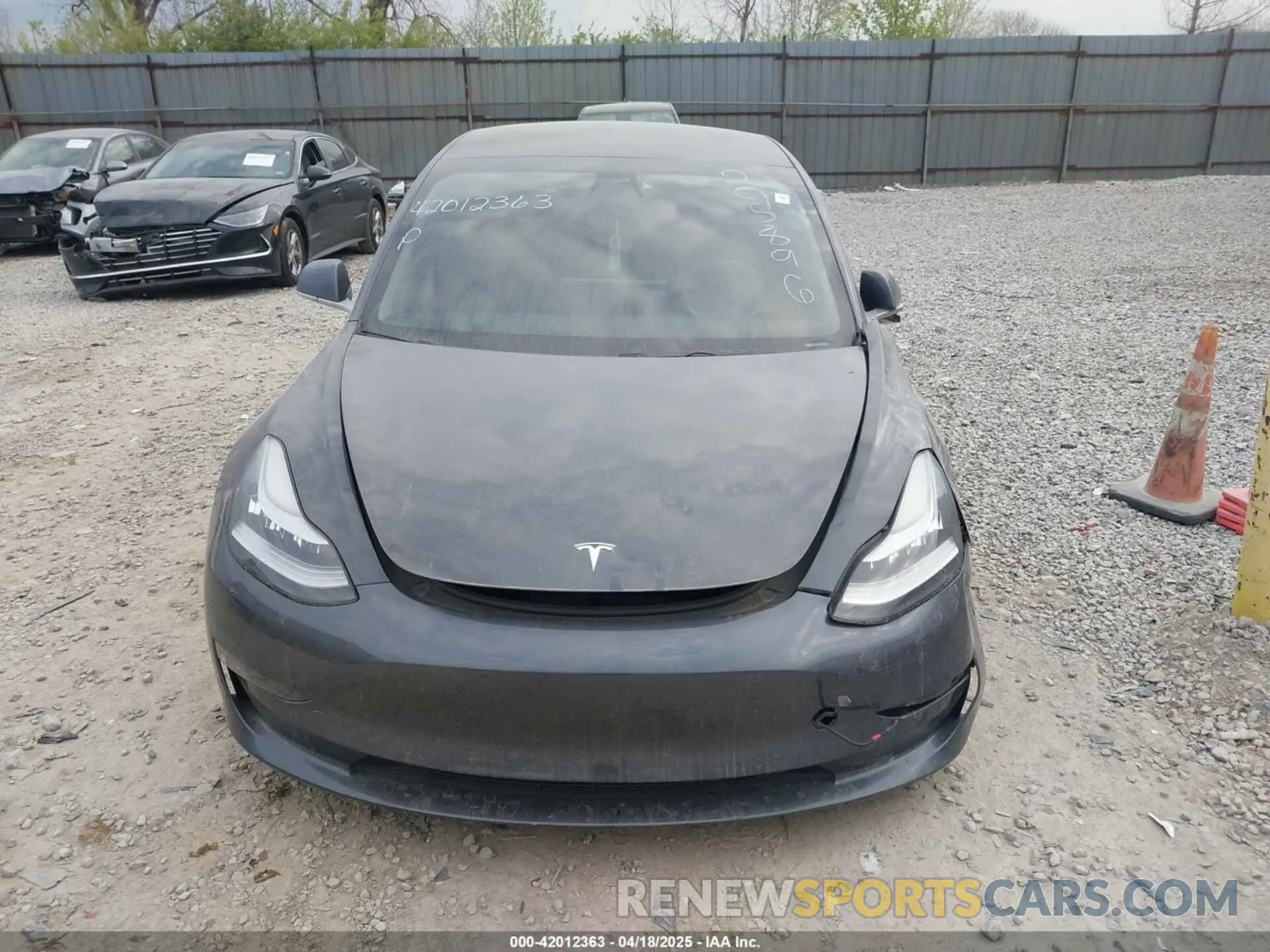 11 Фотография поврежденного автомобиля 5YJ3E1EB5KF205896 TESLA MODEL 3 2019