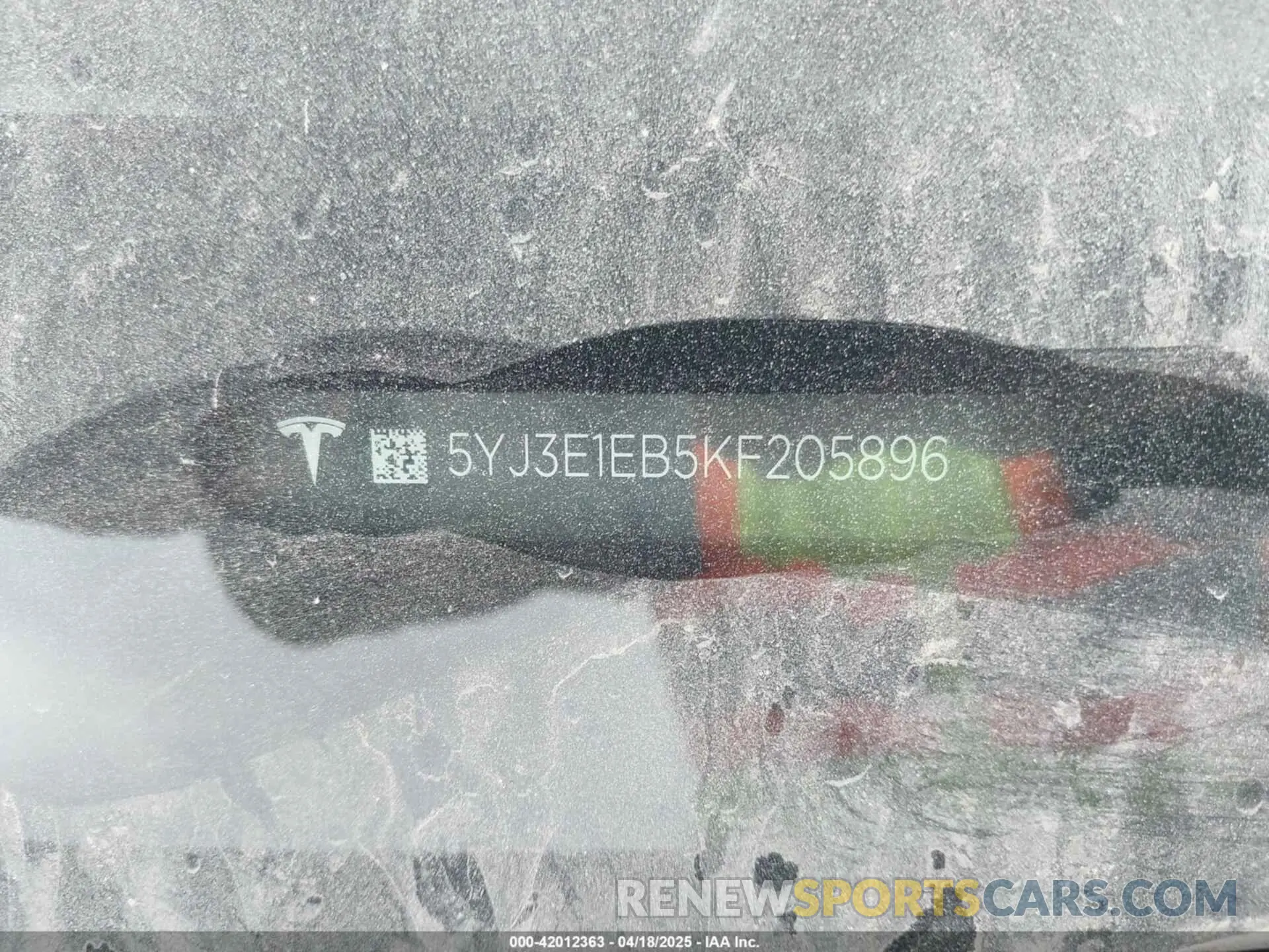 9 Фотография поврежденного автомобиля 5YJ3E1EB5KF205896 TESLA MODEL 3 2019