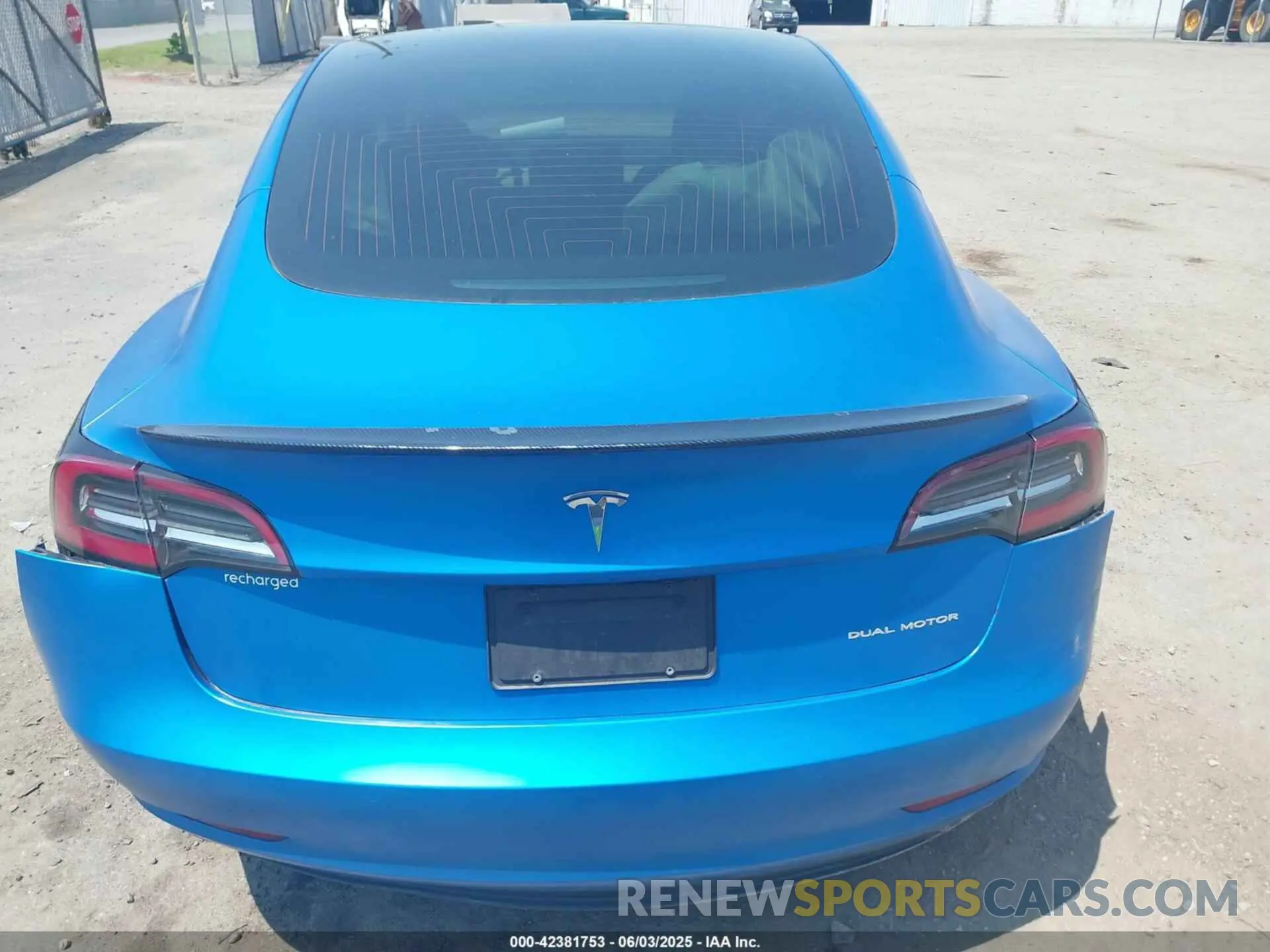 15 Photograph of a damaged car 5YJ3E1EB5KF208748 TESLA MODEL 3 2019