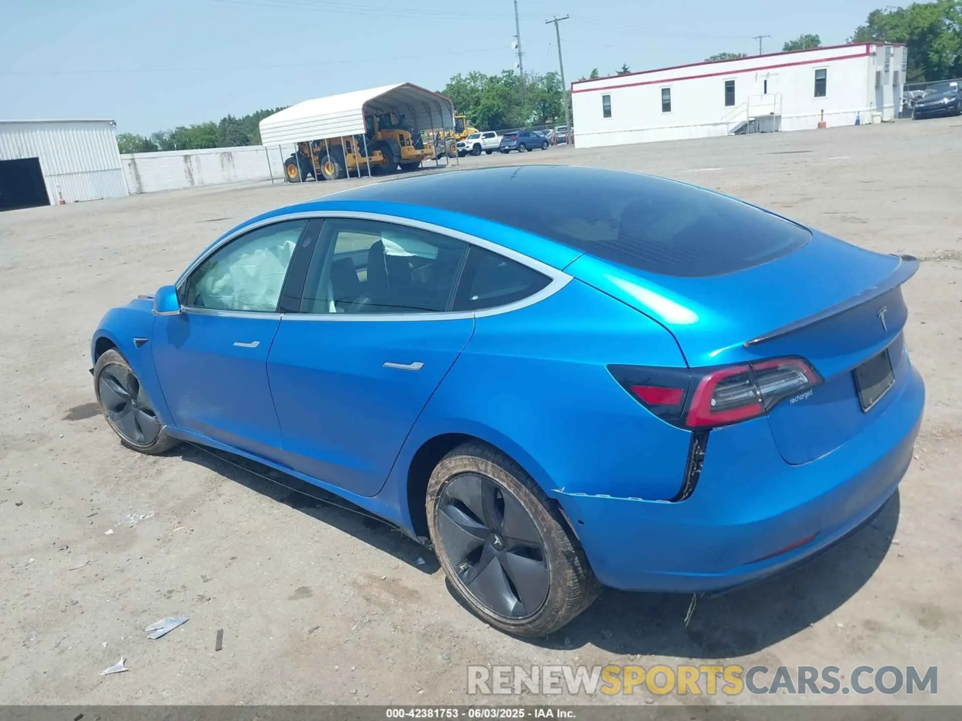 3 Photograph of a damaged car 5YJ3E1EB5KF208748 TESLA MODEL 3 2019