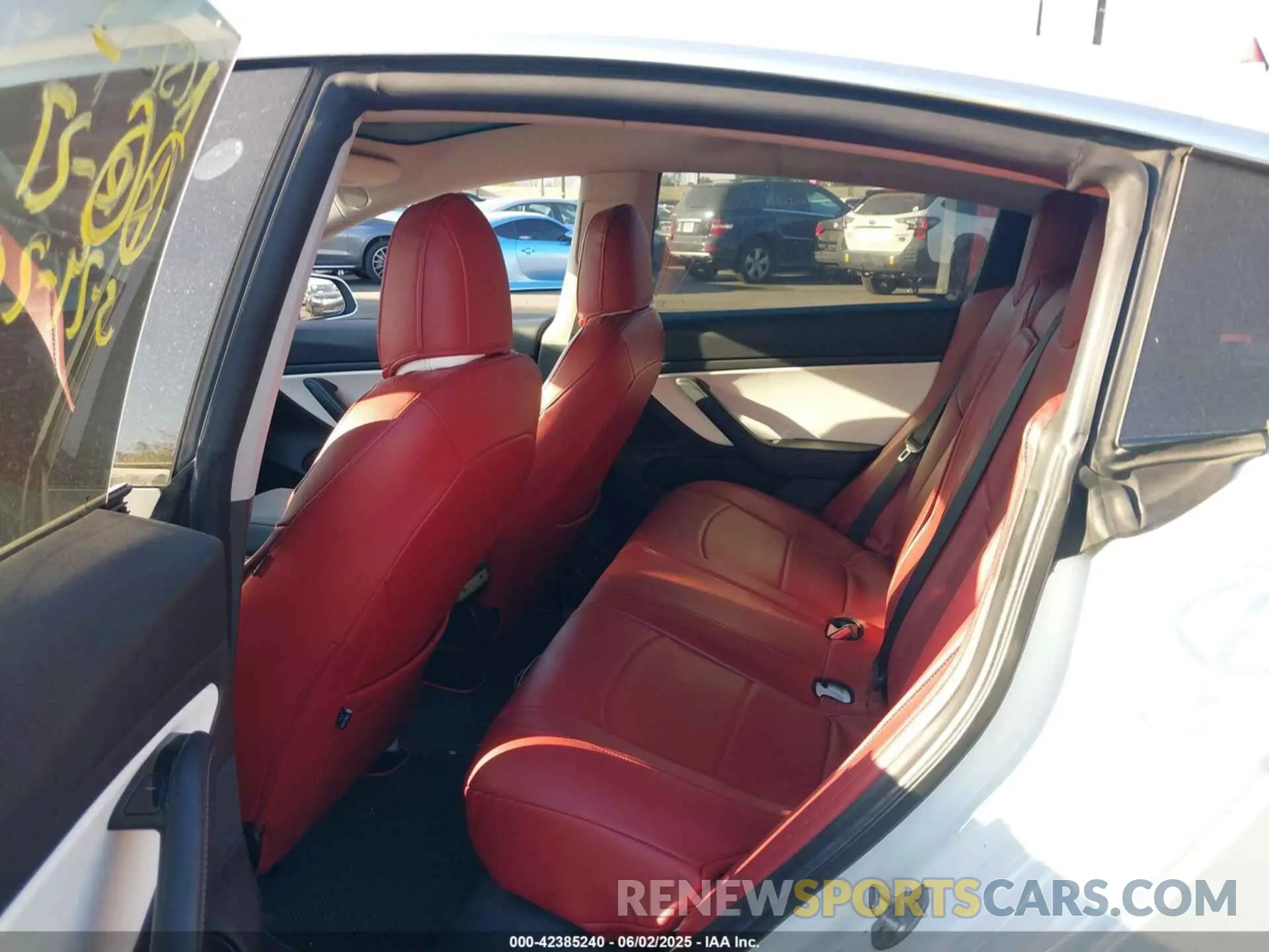 8 Photograph of a damaged car 5YJ3E1EB5KF213576 TESLA MODEL 3 2019